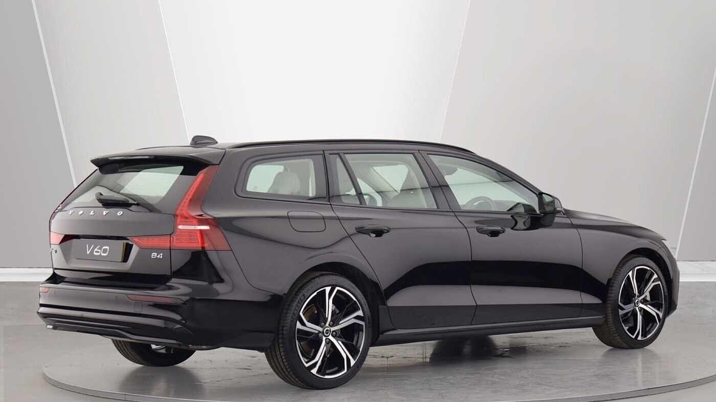 Volvo V60 view 2