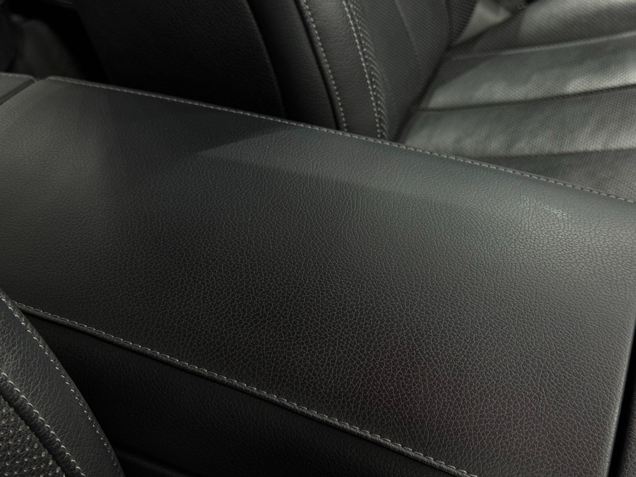 Mercedes-Benz S-Class view 45