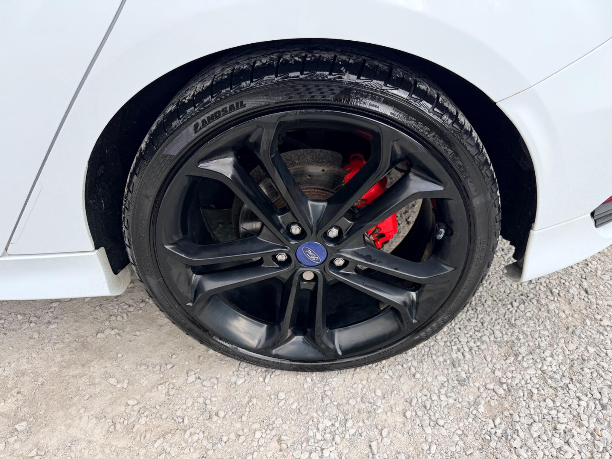 Ford Focus view 37