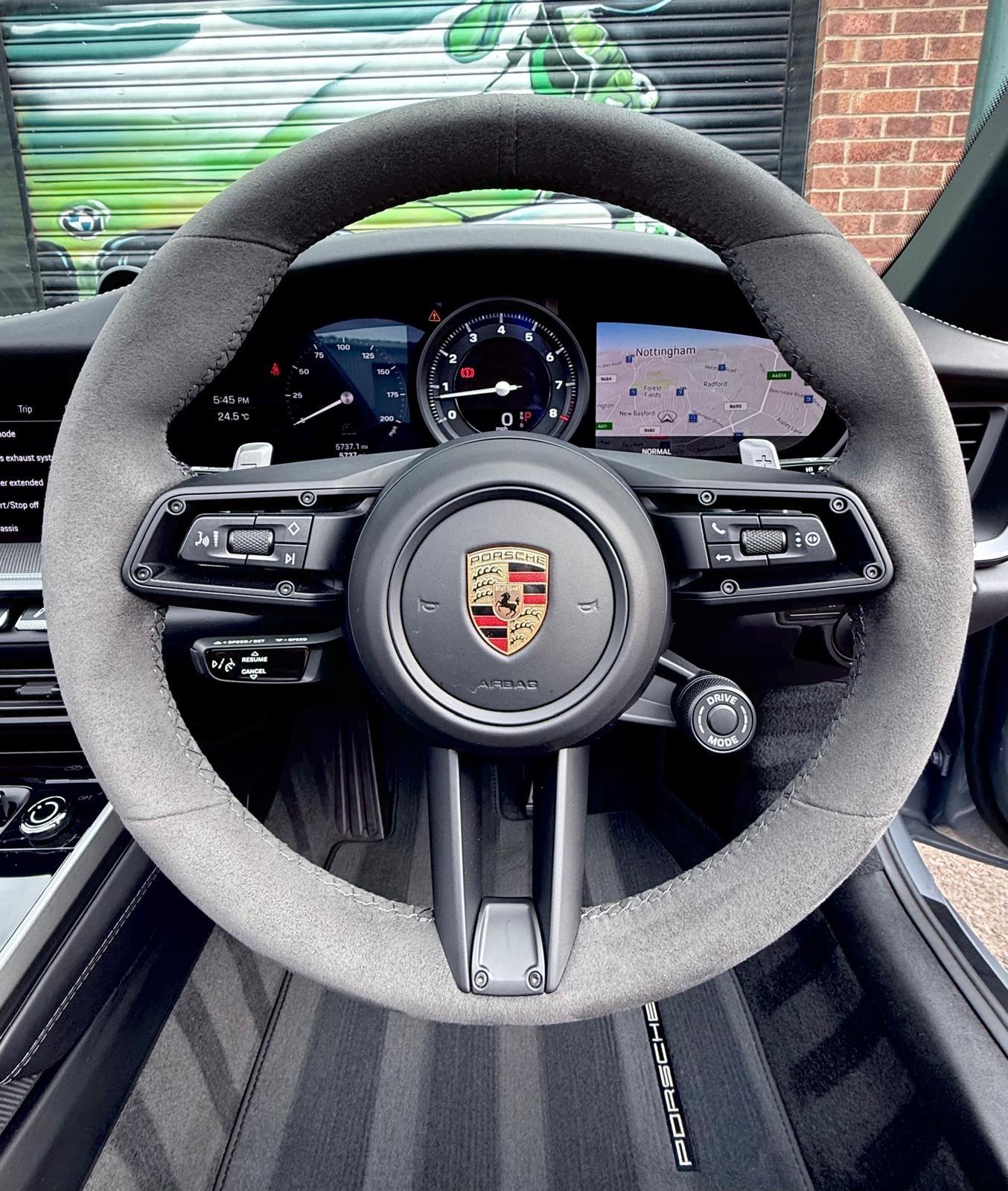 Porsche 911 view 89
