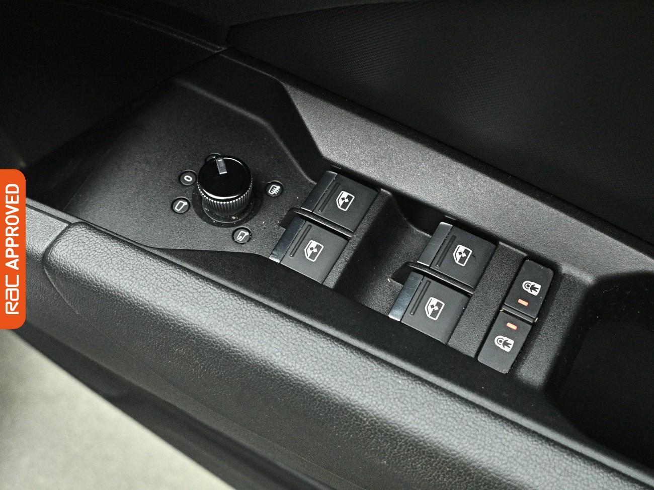 Audi Q4 E-Tron view 39