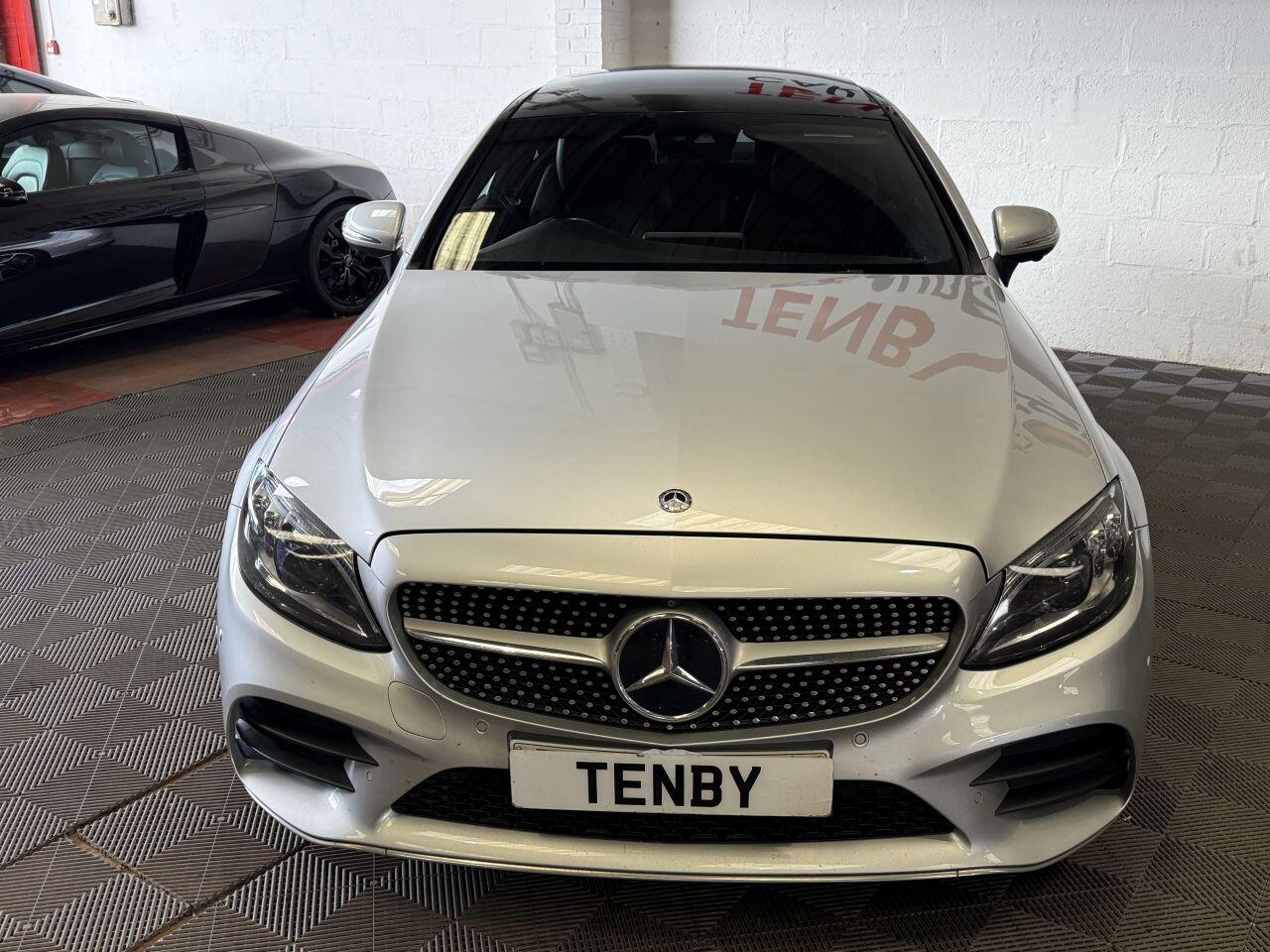 Mercedes-Benz C Class view 4