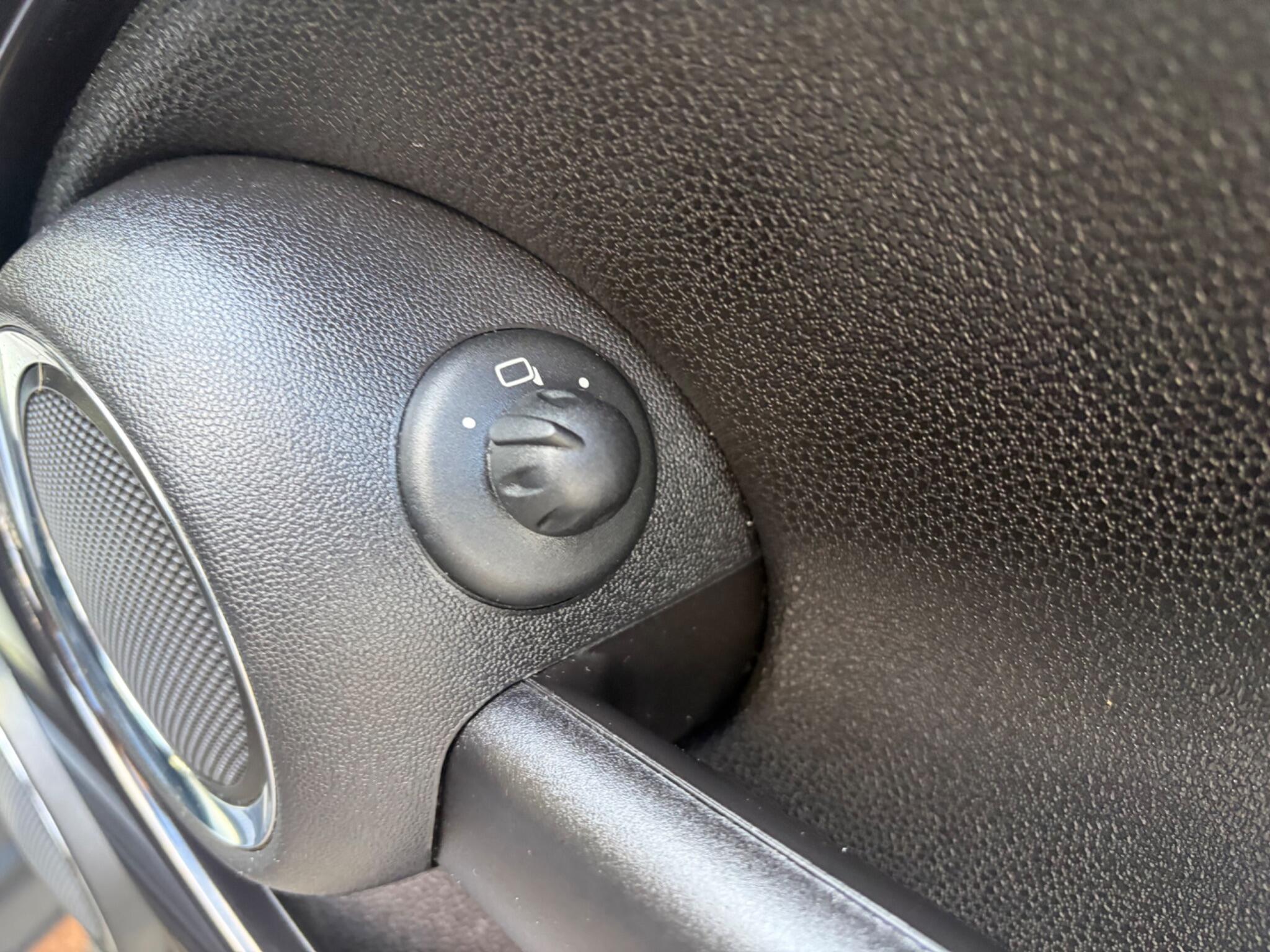 Mini Hatch view 55