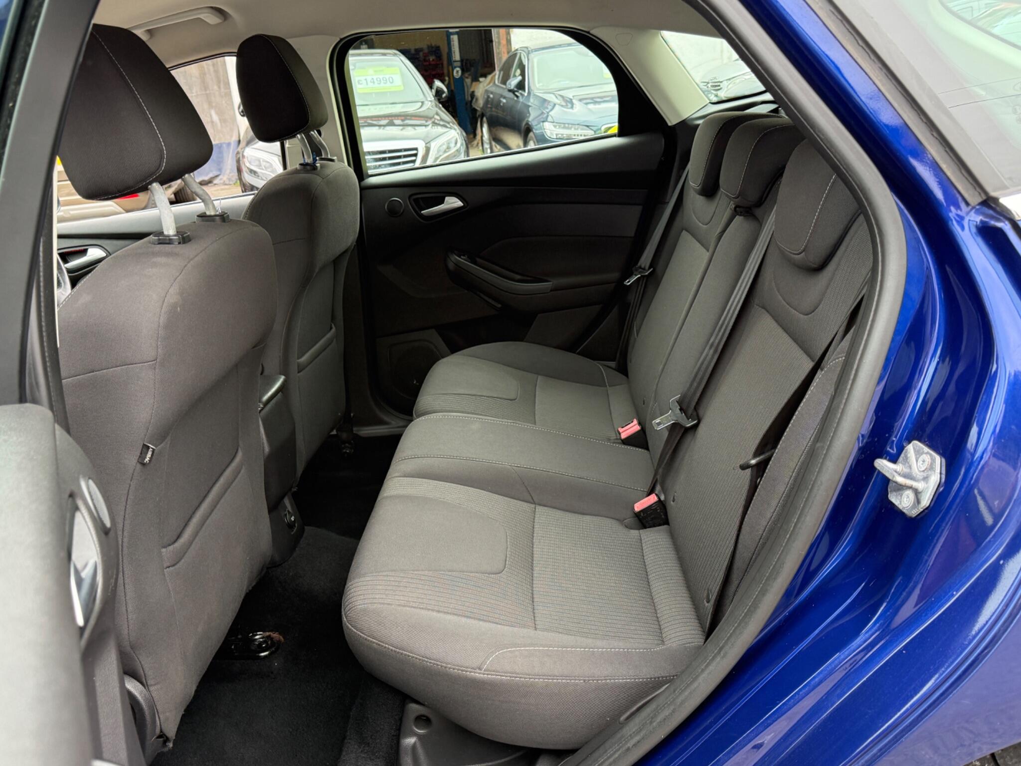 Ford Focus - Image 47