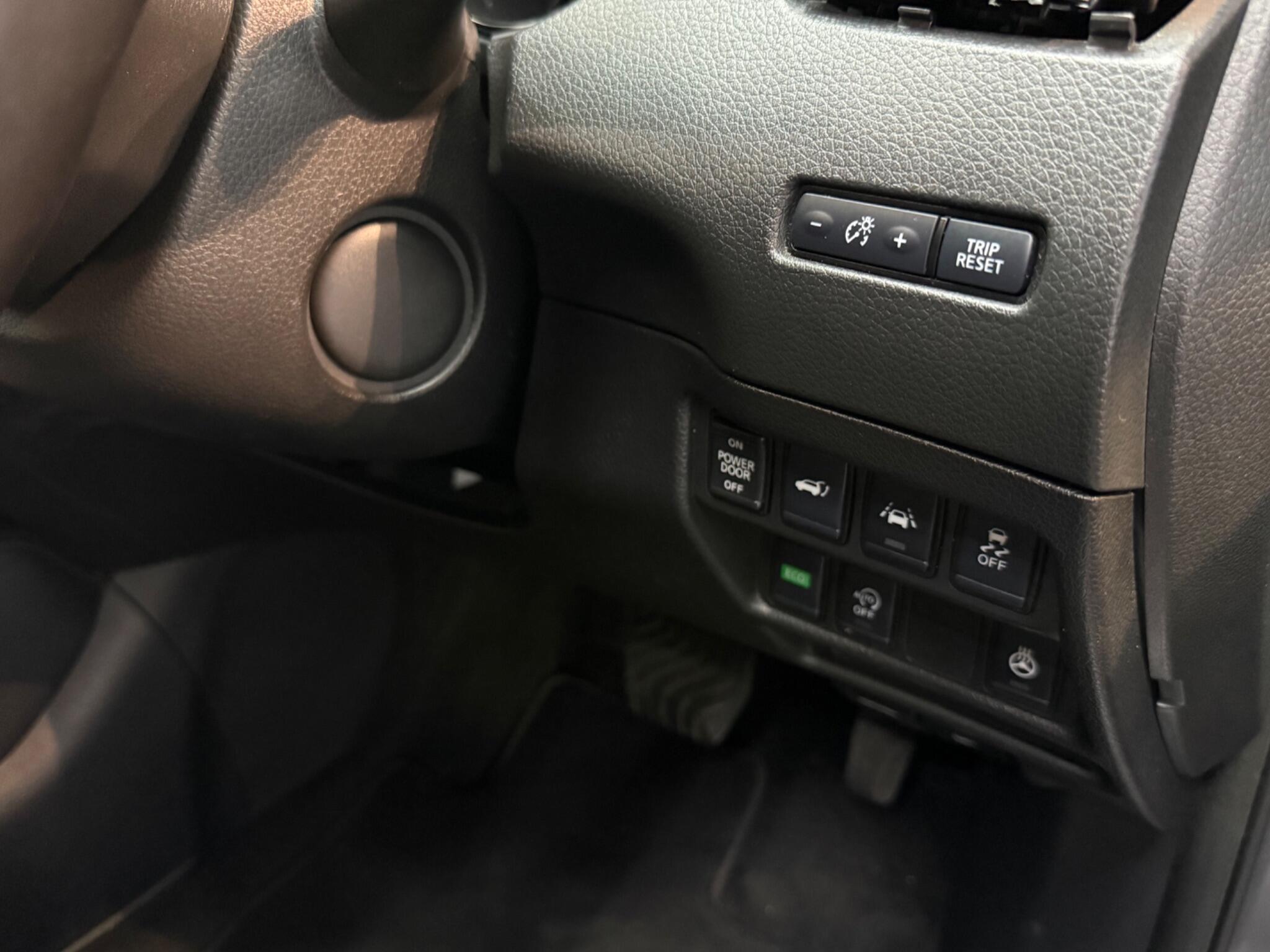 Nissan X-Trail view 20