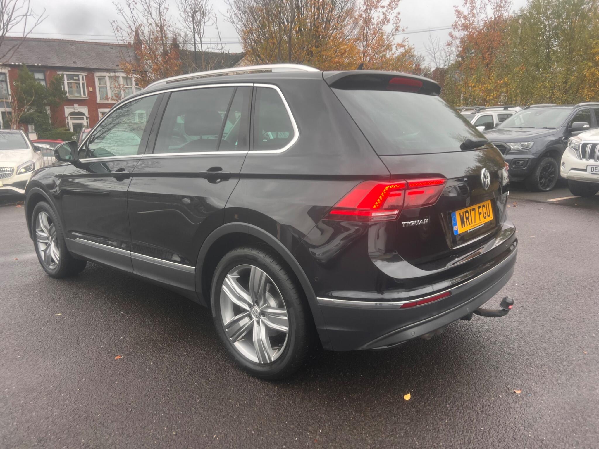 2017 Volkswagen Tiguan 2.0 TDI BlueMotion Tech SEL Euro 6 (s/s) 5dr • 52,000 miles image 6