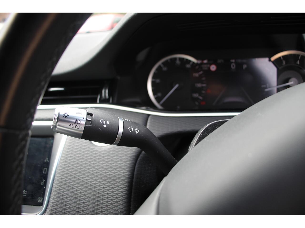 Land Rover Range Rover Evoque view 30