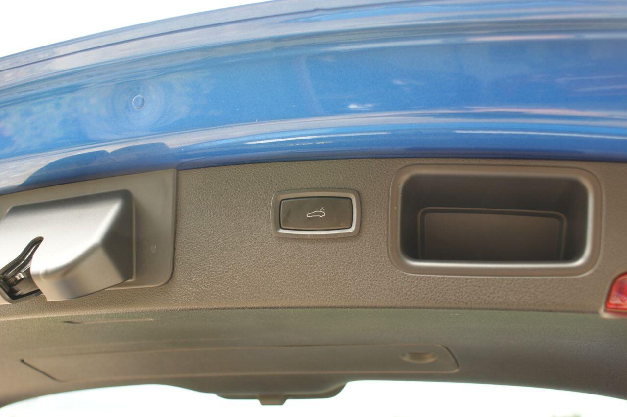 Porsche Macan view 32