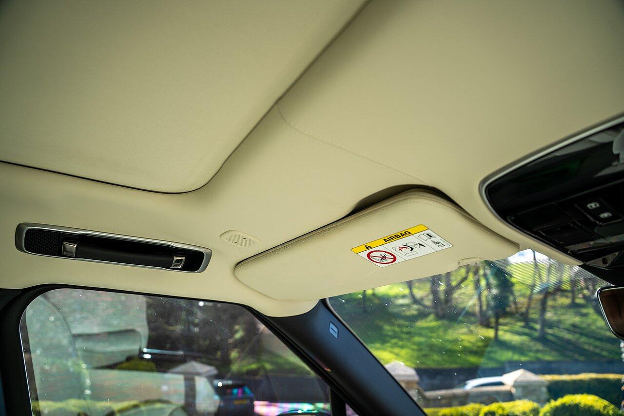 Land Rover Range Rover view 80
