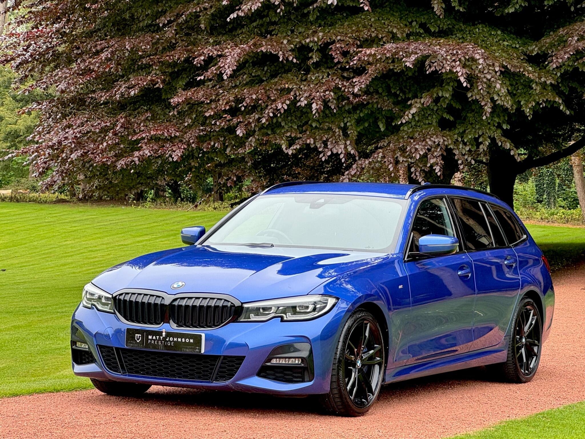 BMW 3 Series view 4