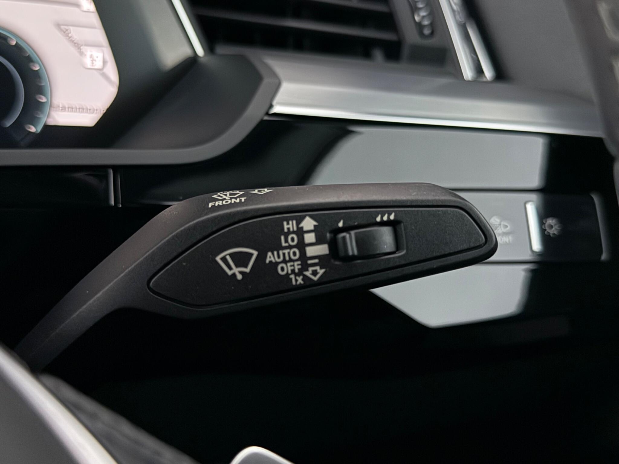 Audi E-Tron view 18