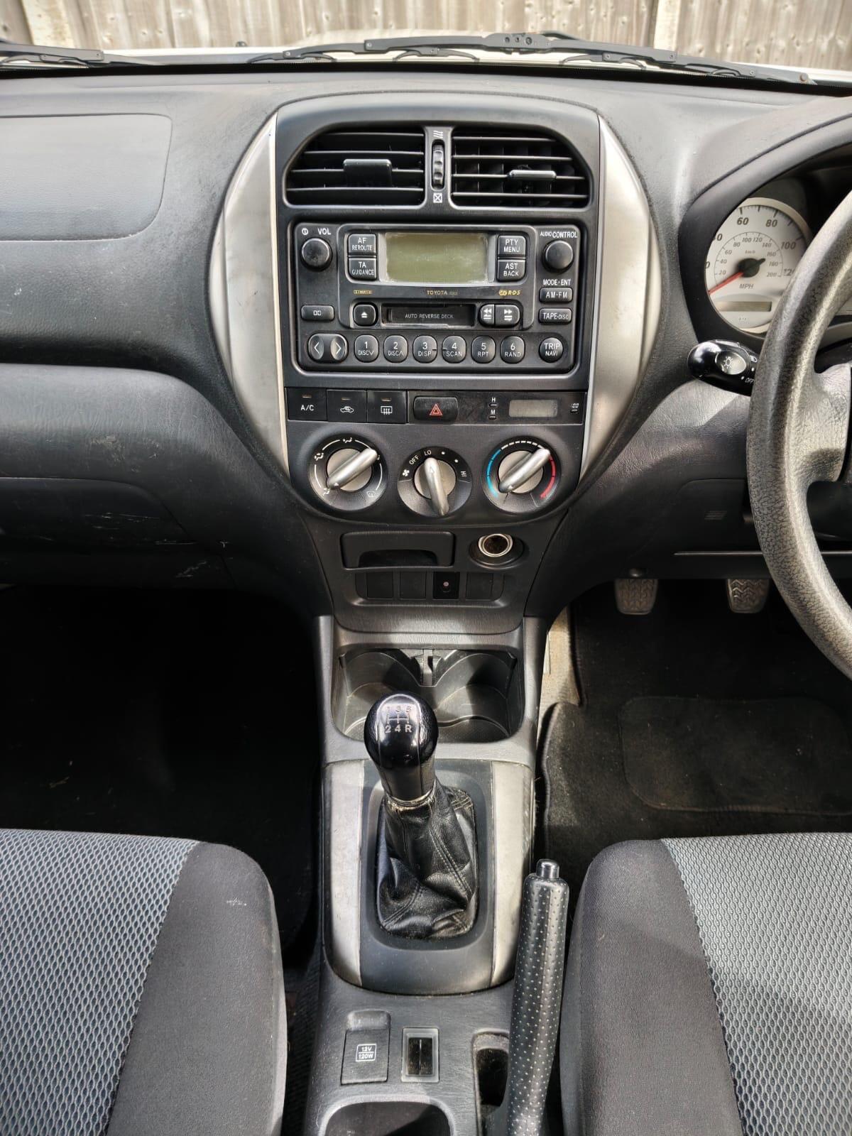 Toyota Rav4 view 18