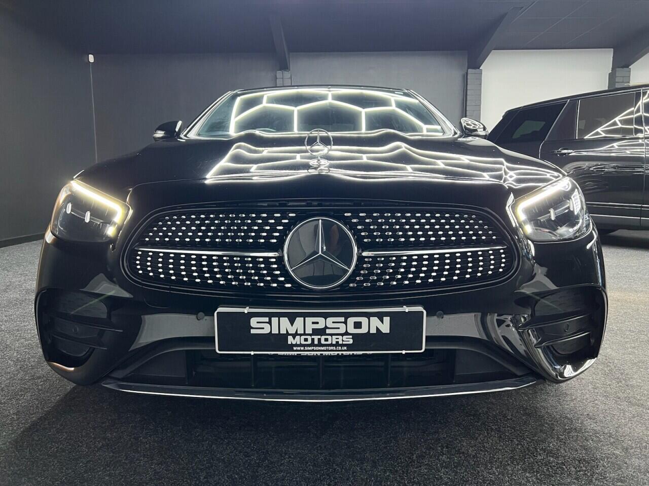 Mercedes-Benz E-Class view 22