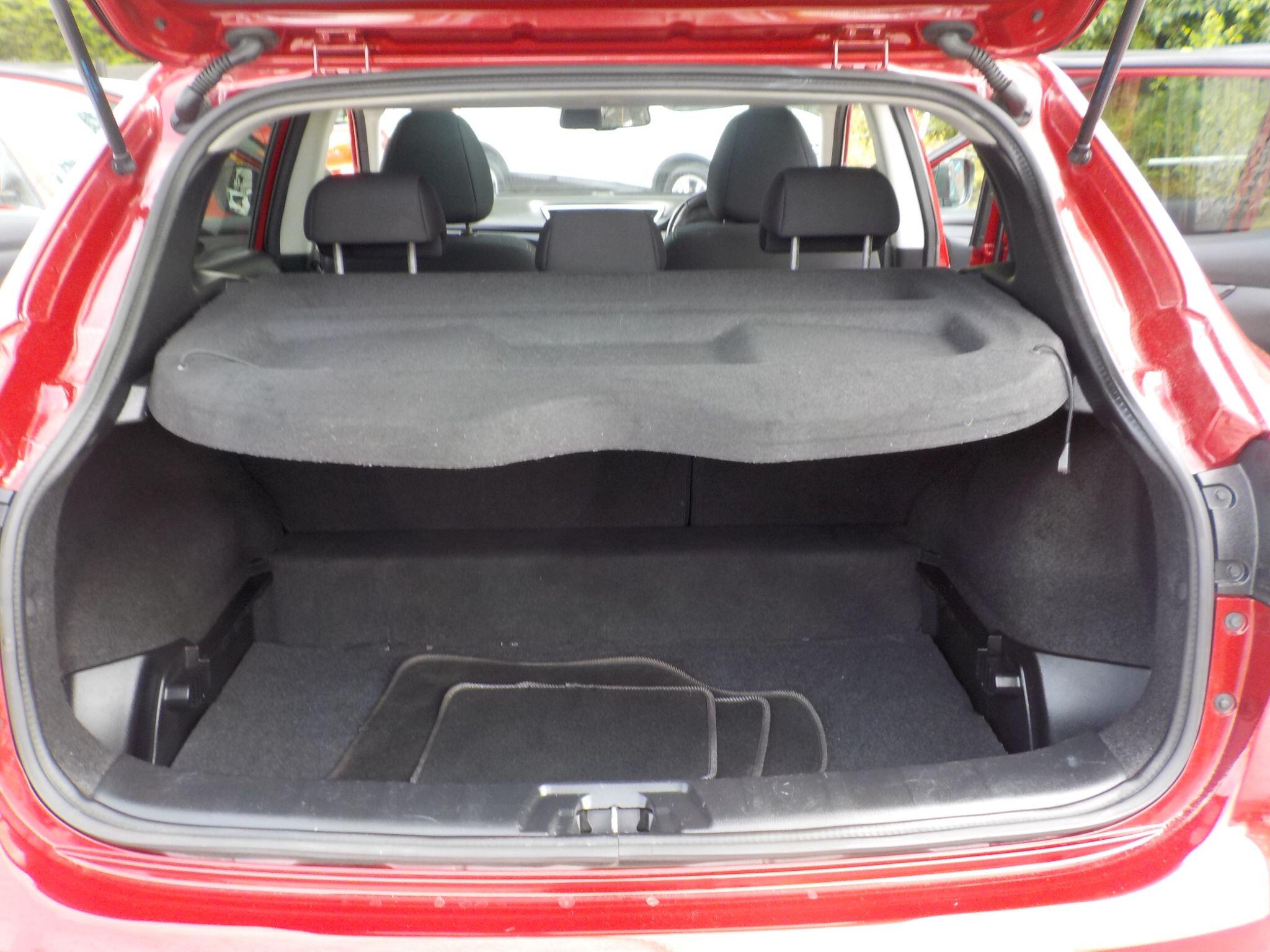 Nissan Qashqai 1.5 dCi N-Connecta 2WD Euro 6 (s/s) 5dr
