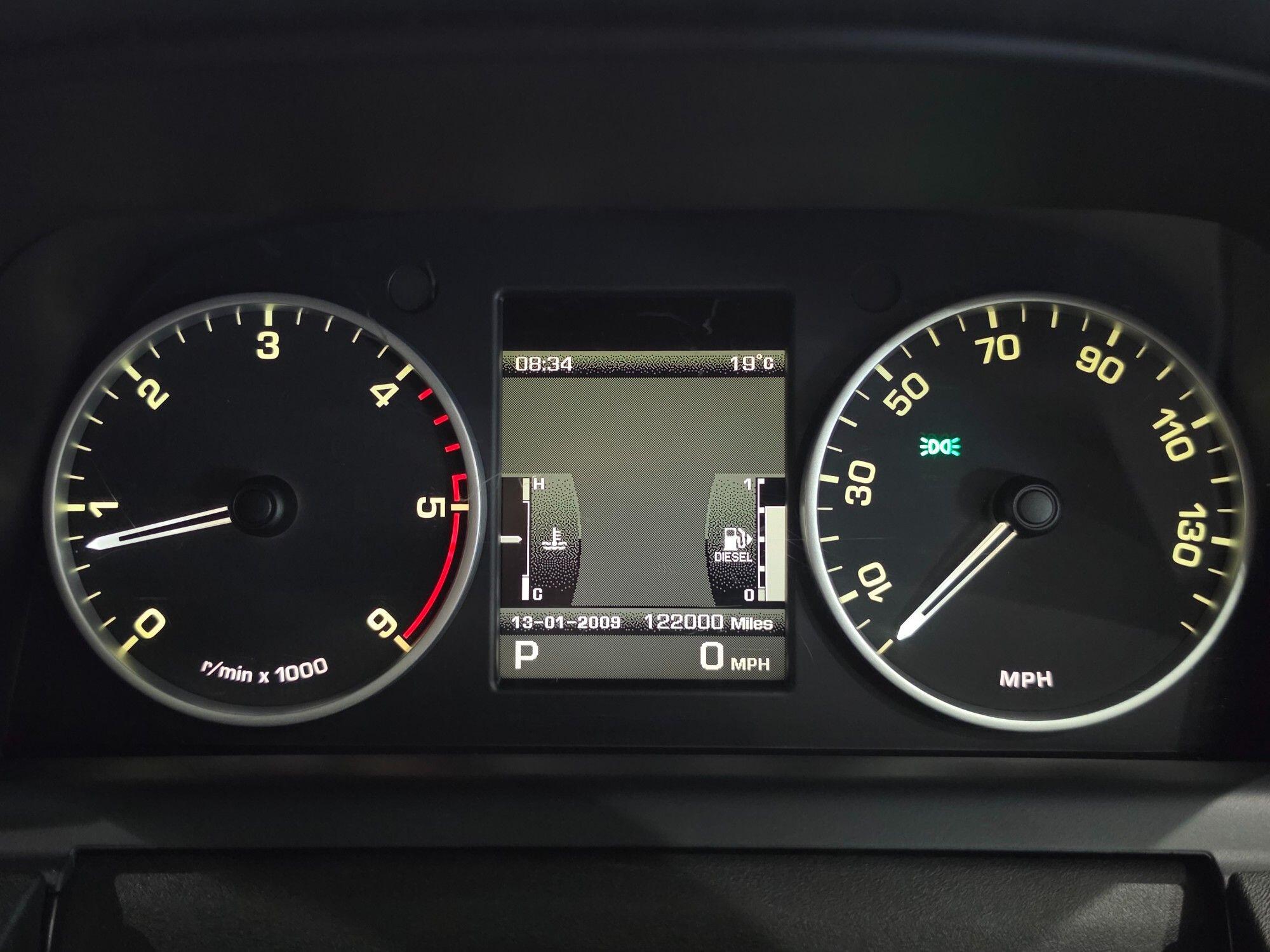 Land Rover Discovery view 89