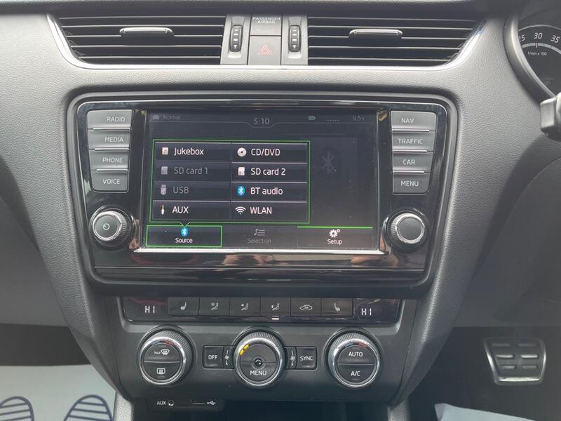 2015 Skoda Octavia image 22