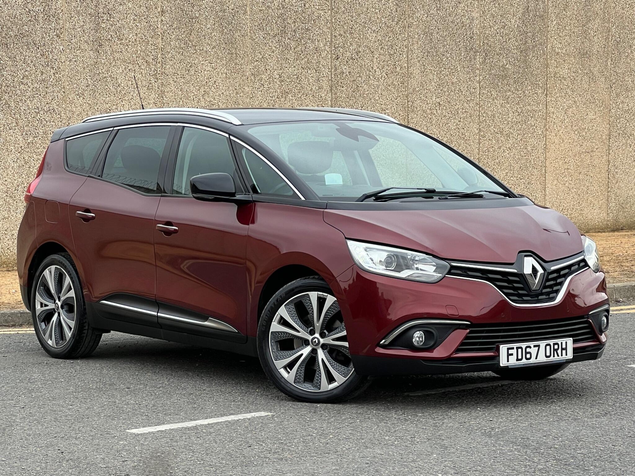 Renault Grand Scenic view 2