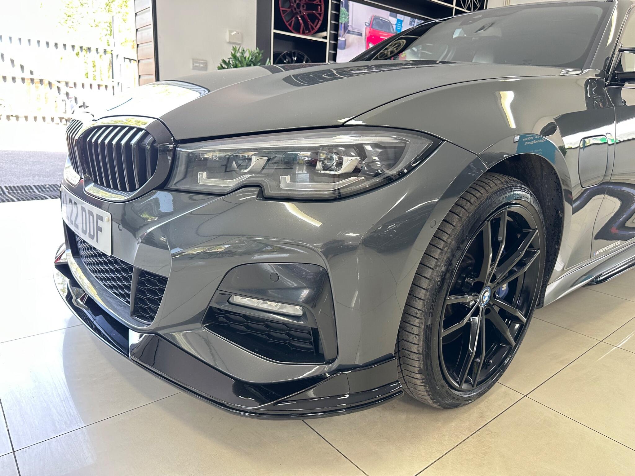 BMW 3 Series view 12