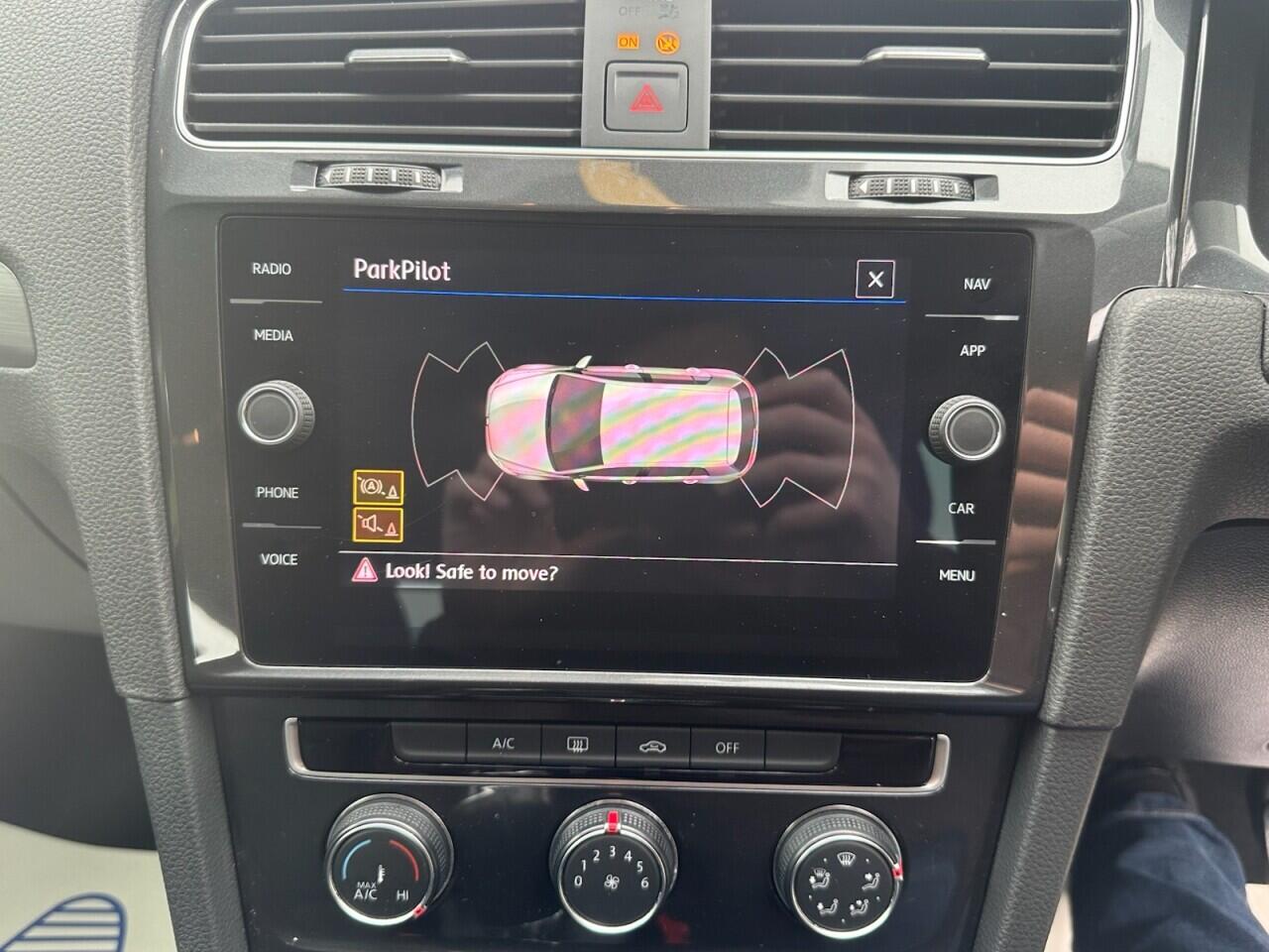 Volkswagen Golf view 39