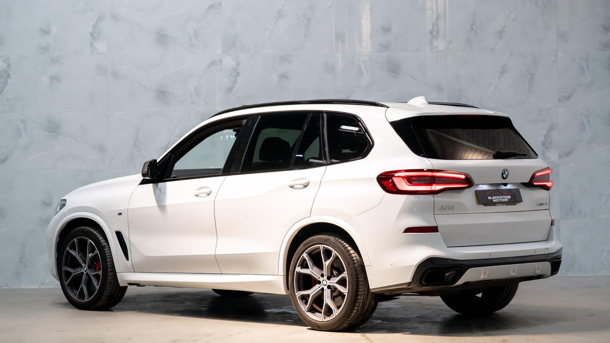 BMW X5 view 6