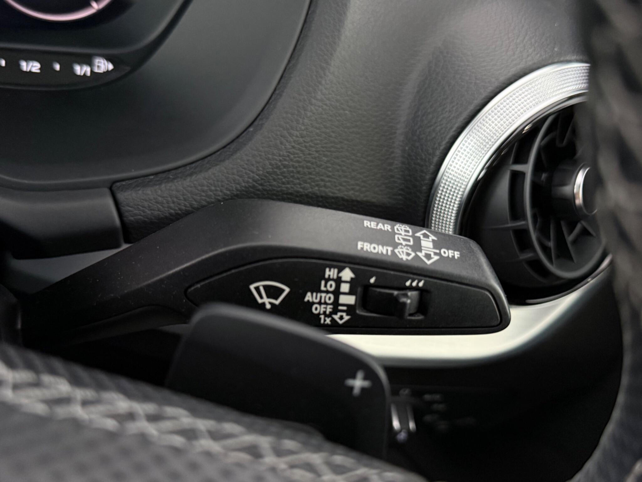 Audi Q2 view 19