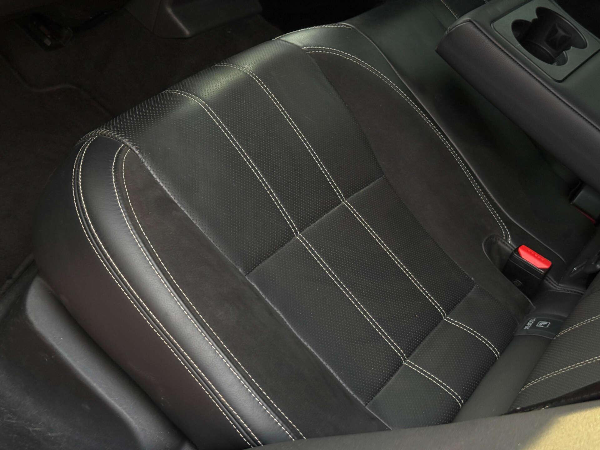 Land Rover Range Rover Velar view 39