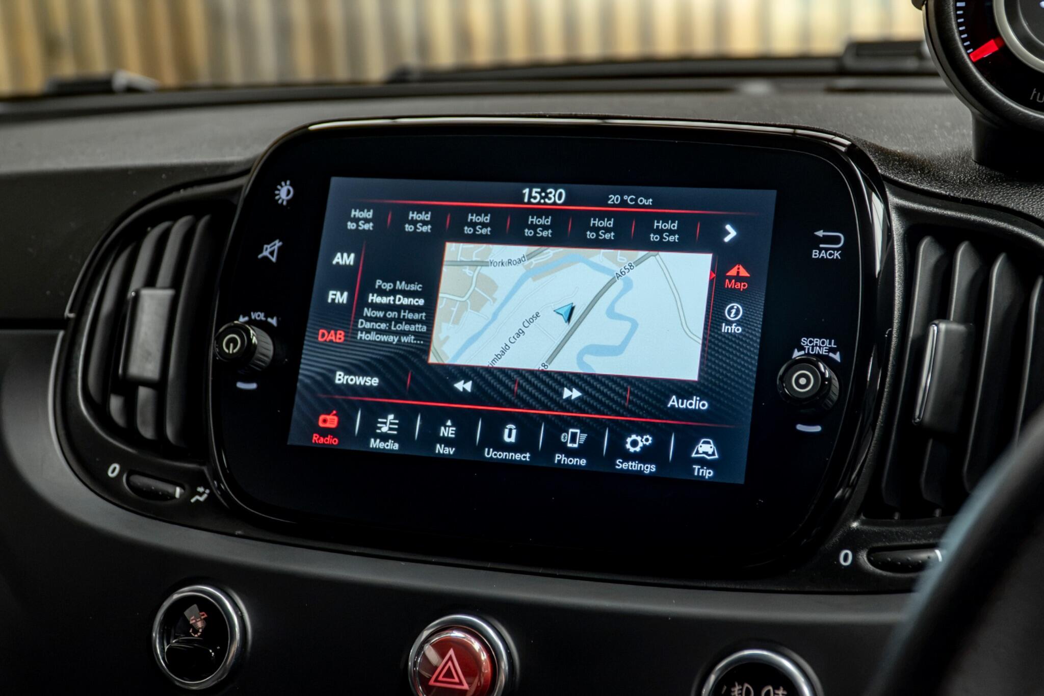Abarth 695C view 40