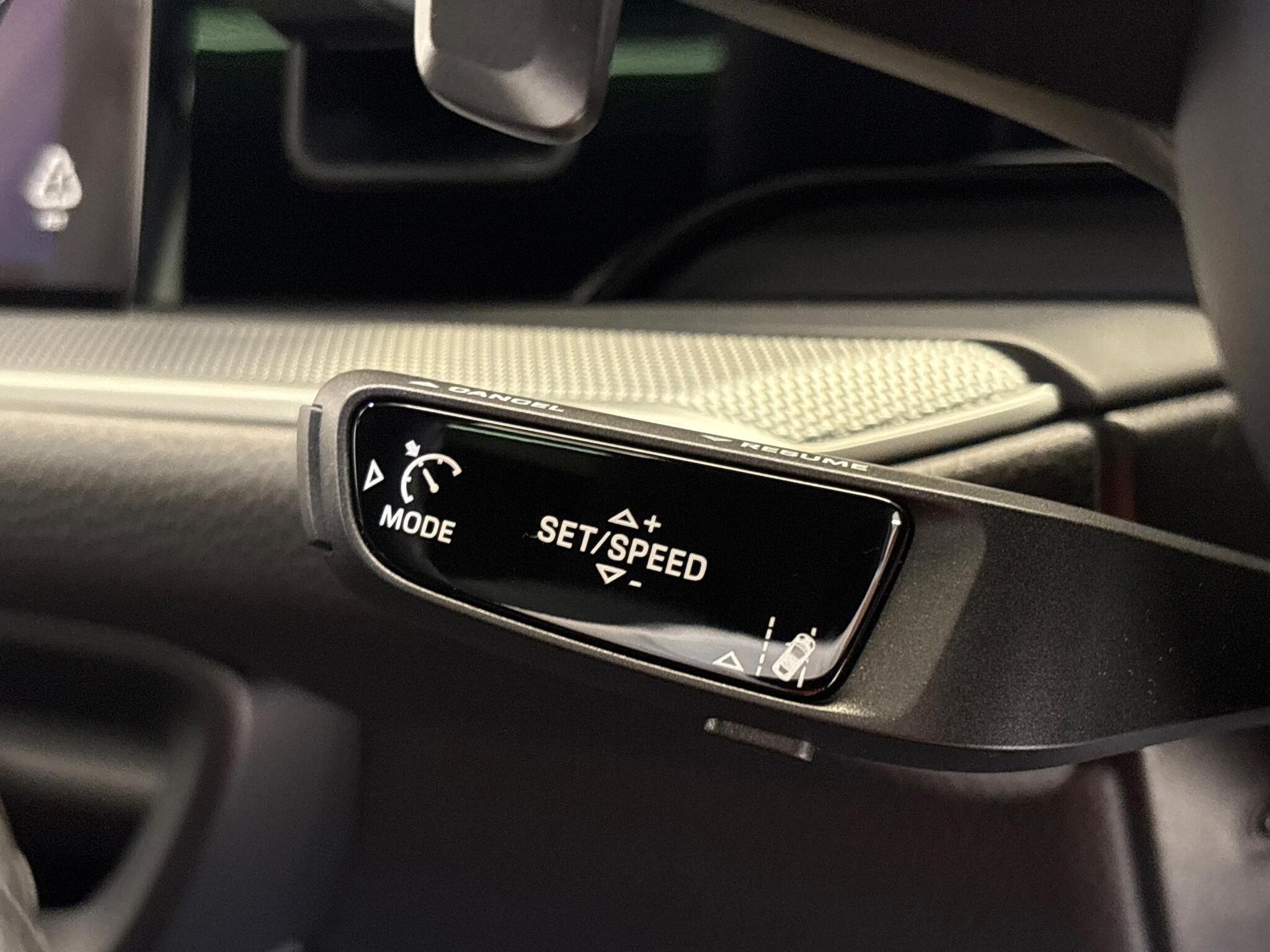 Porsche Cayenne view 39