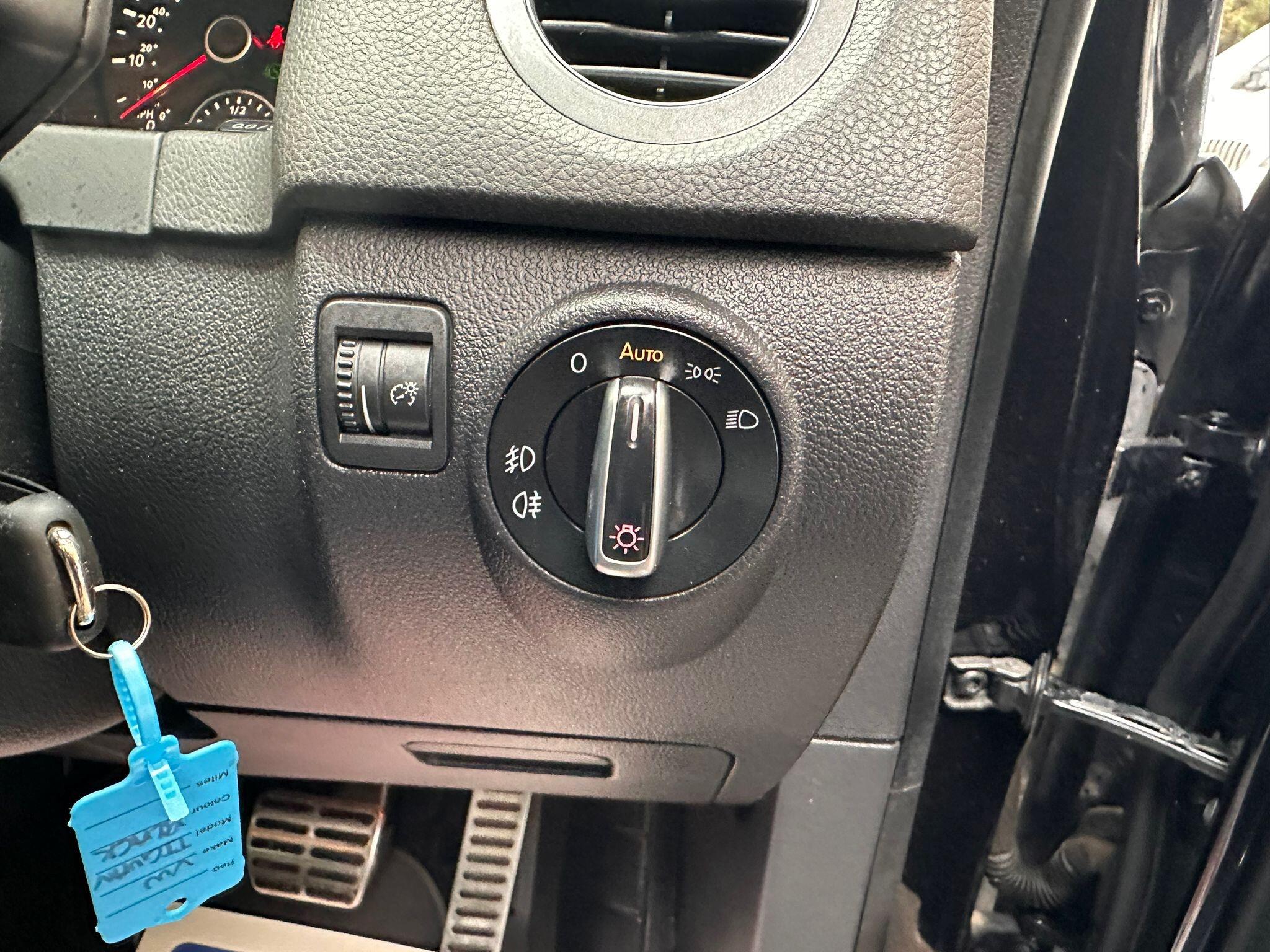 Volkswagen Tiguan view 27