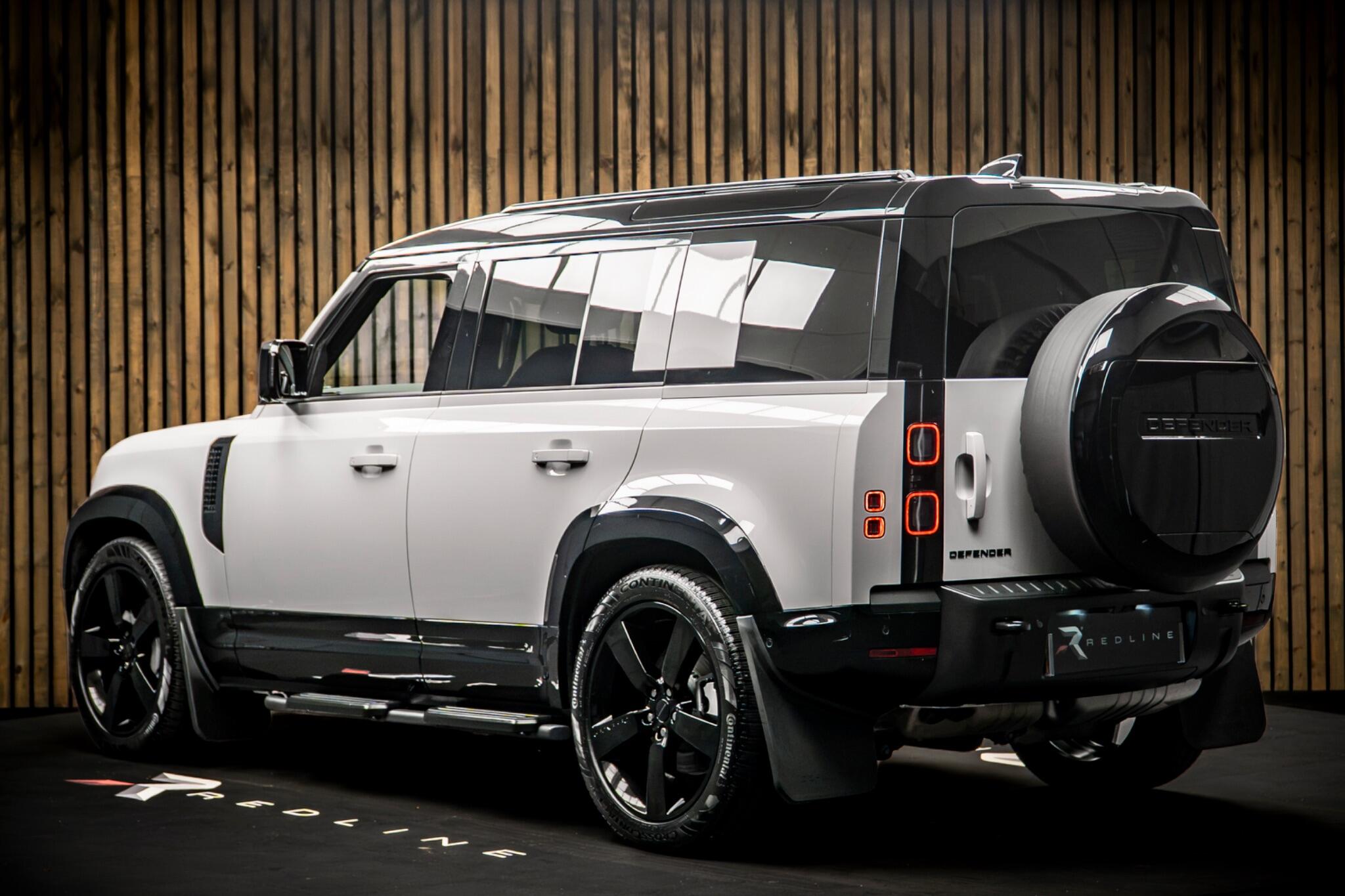 Land Rover Defender view 3