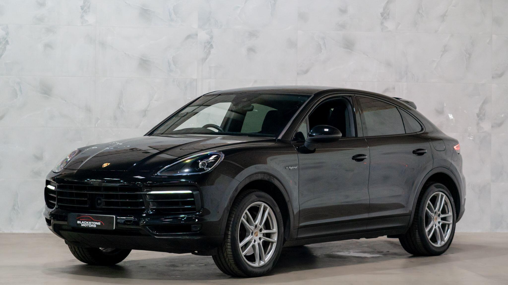 Porsche Cayenne view 4