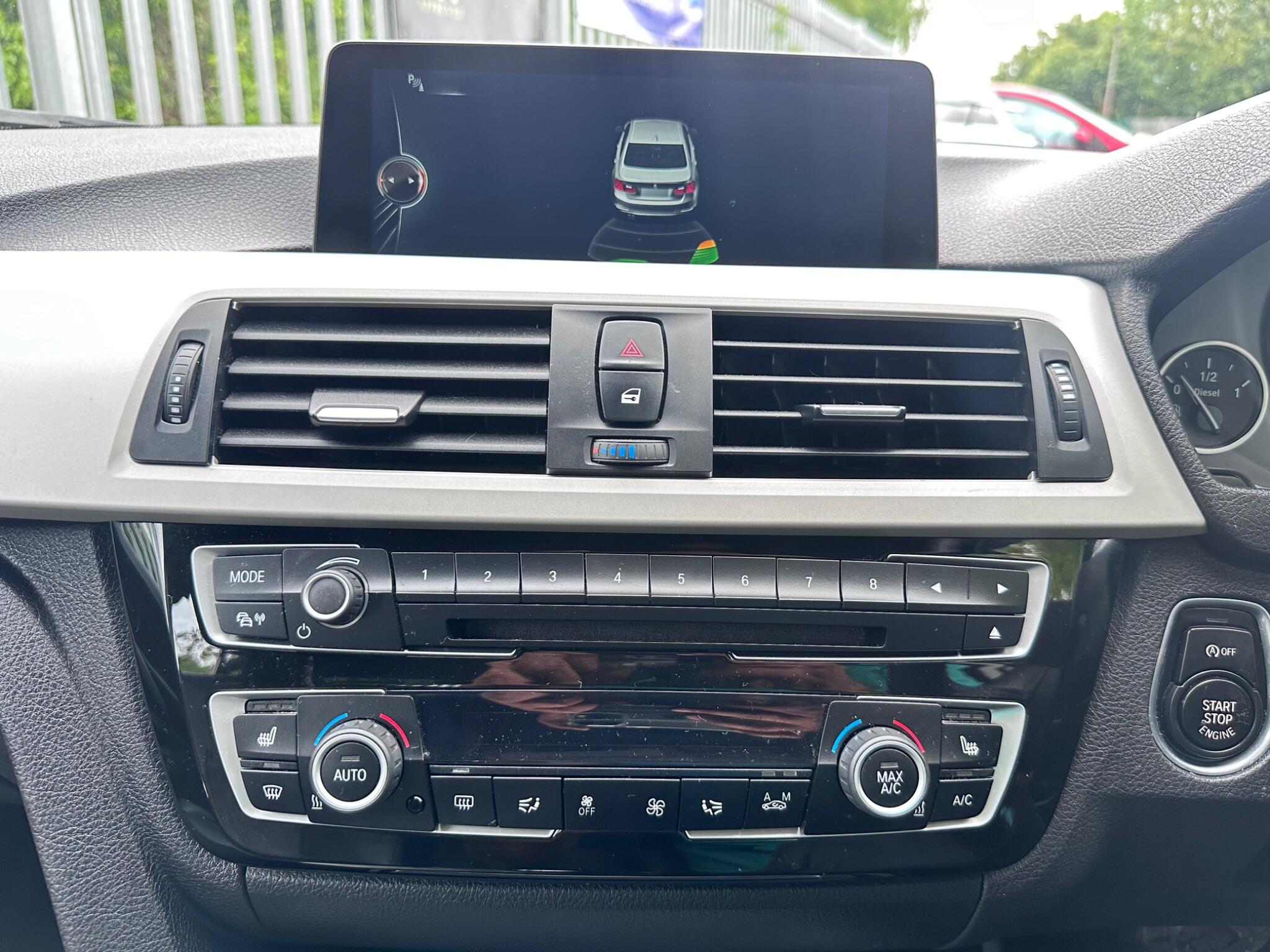 2015 BMW 3 Series image 42