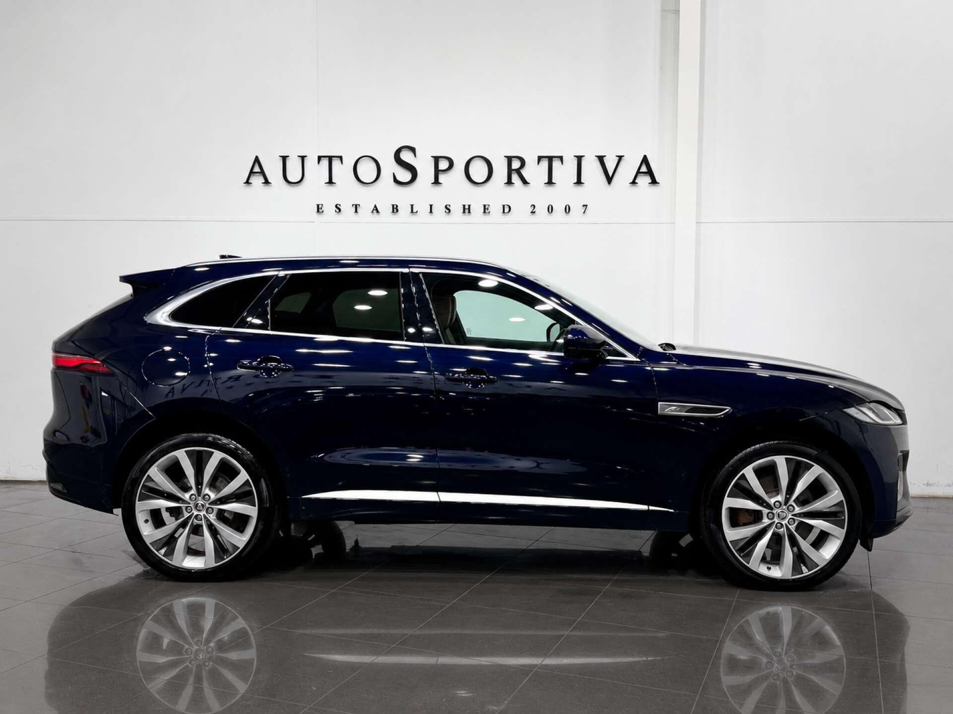 Jaguar F-Pace view 3