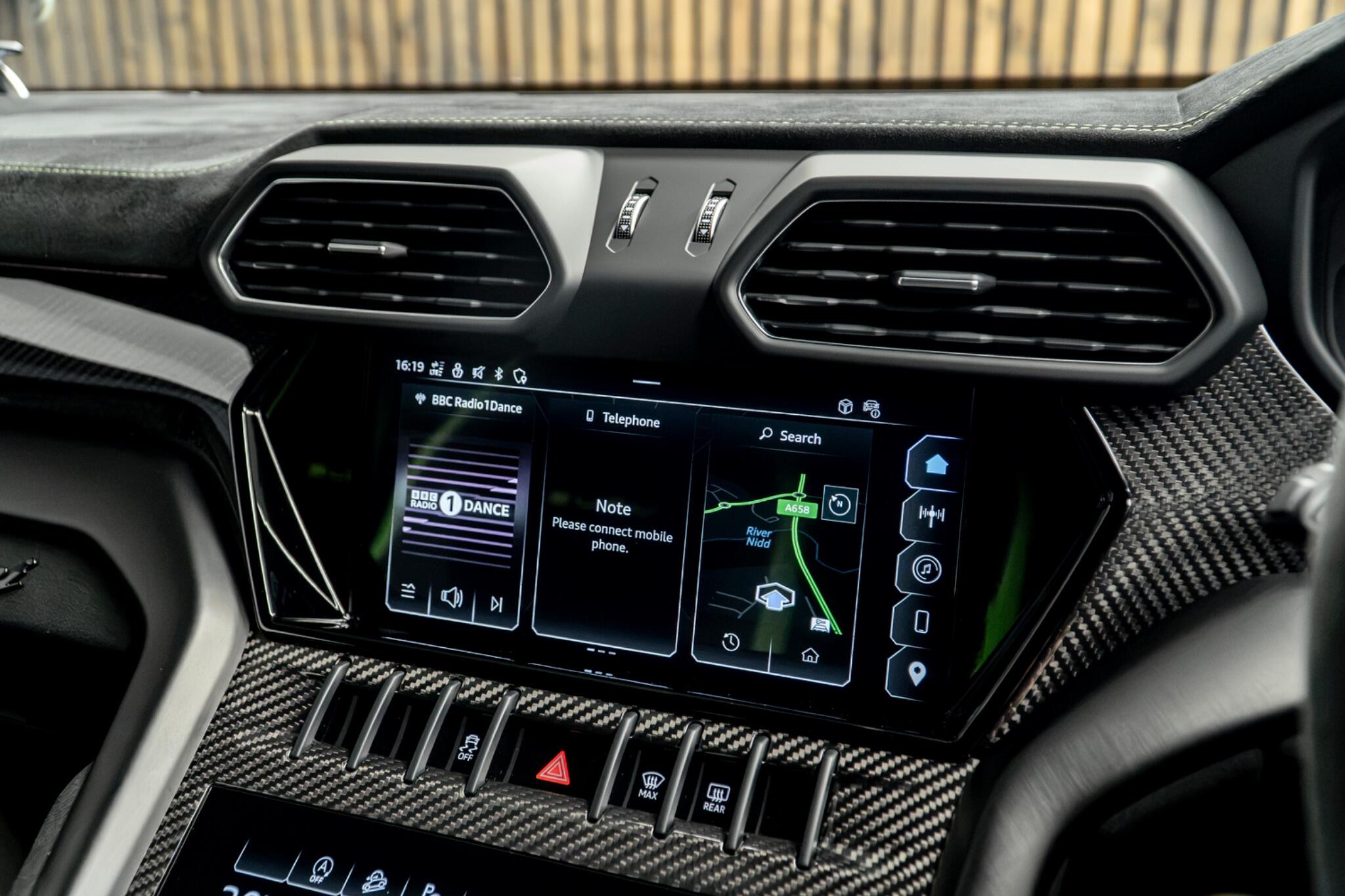 Lamborghini Urus view 24
