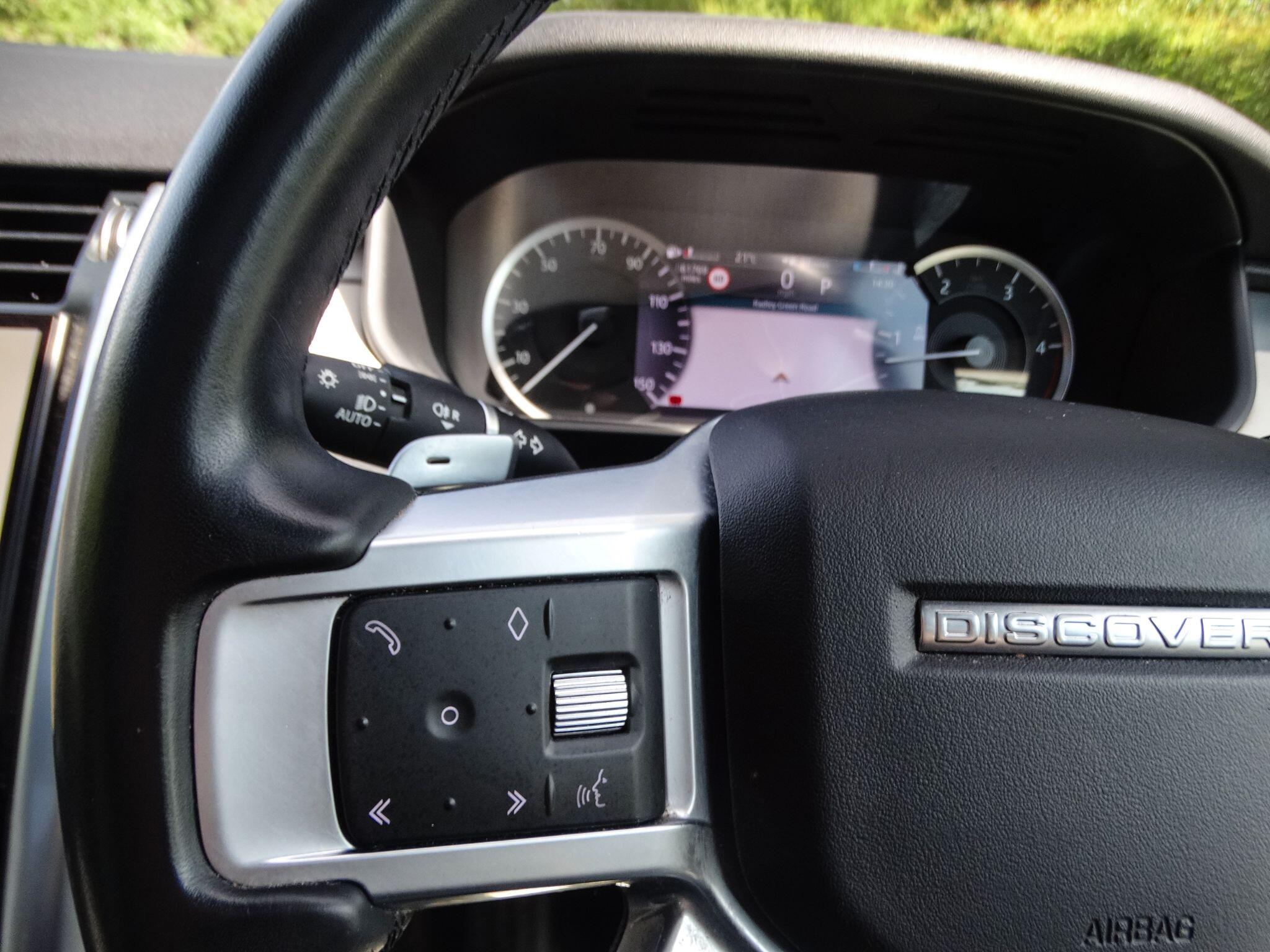 Land Rover Discovery 3 view 40