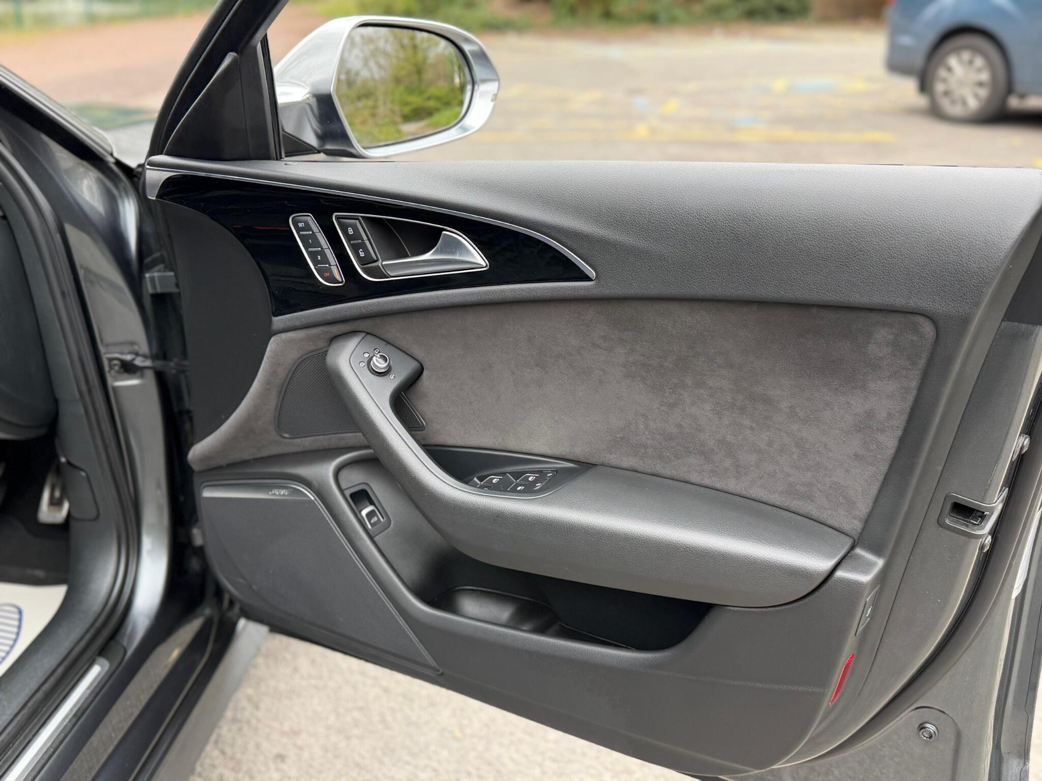 Audi S6 view 21