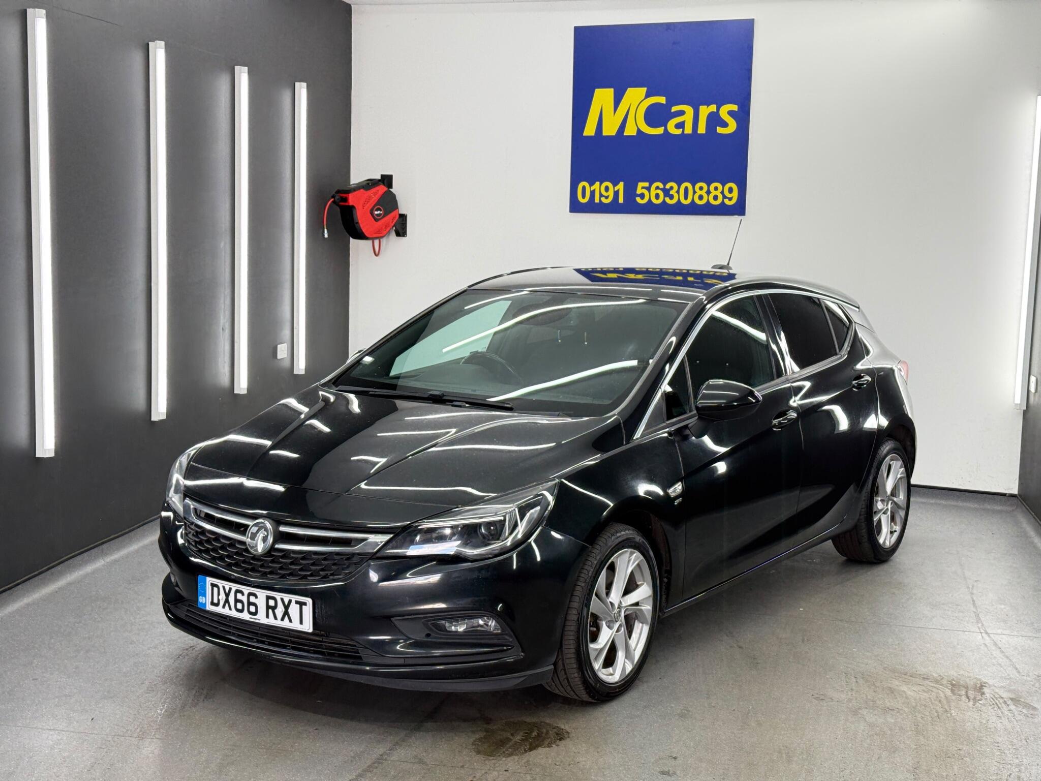 Vauxhall Astra view 3
