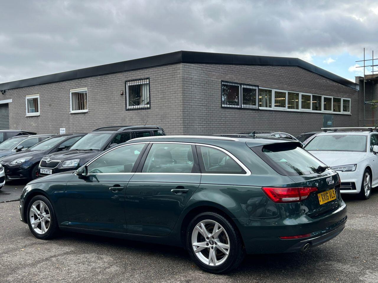 Audi A4 view 9