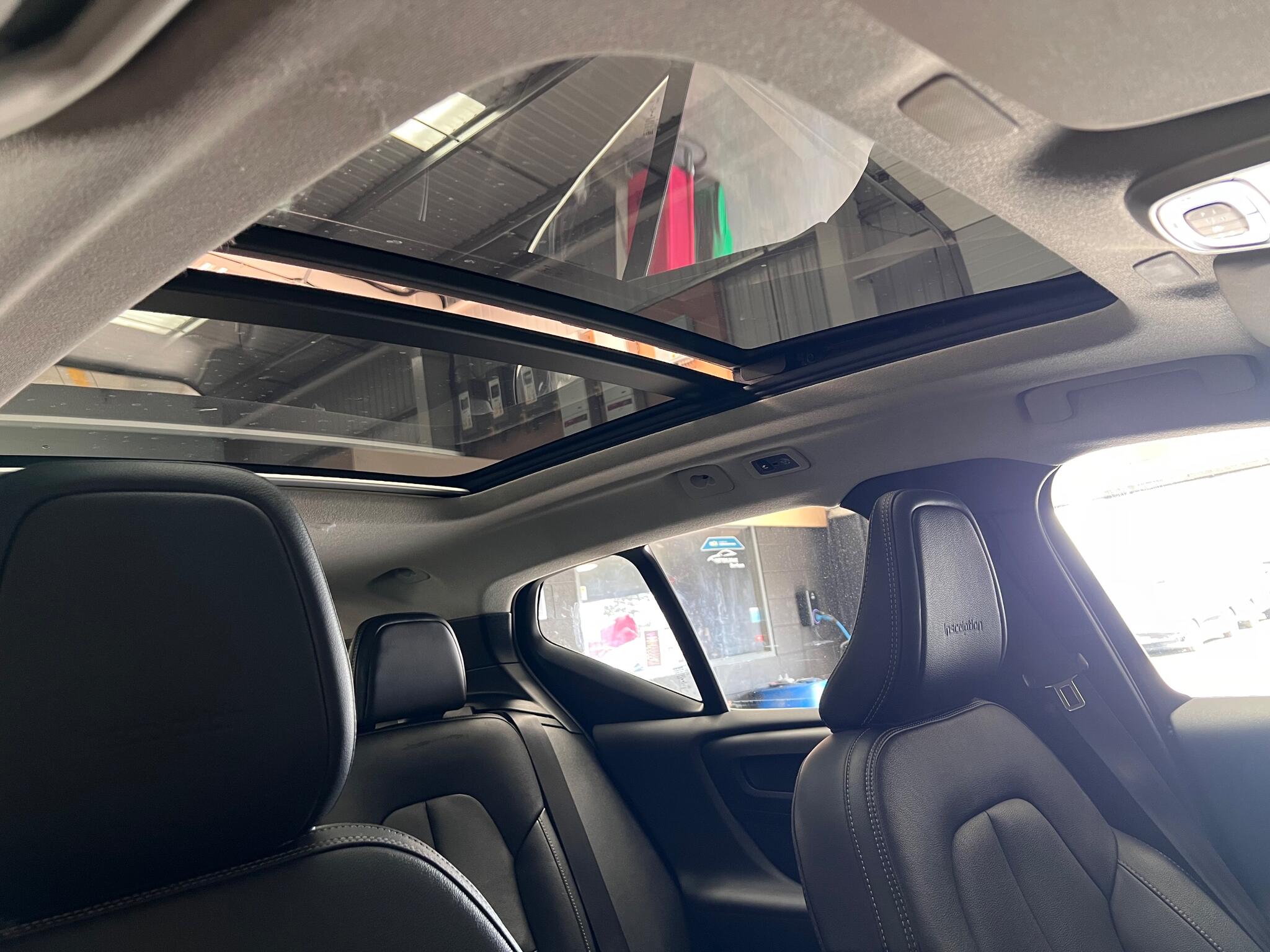 Volvo XC40 view 44