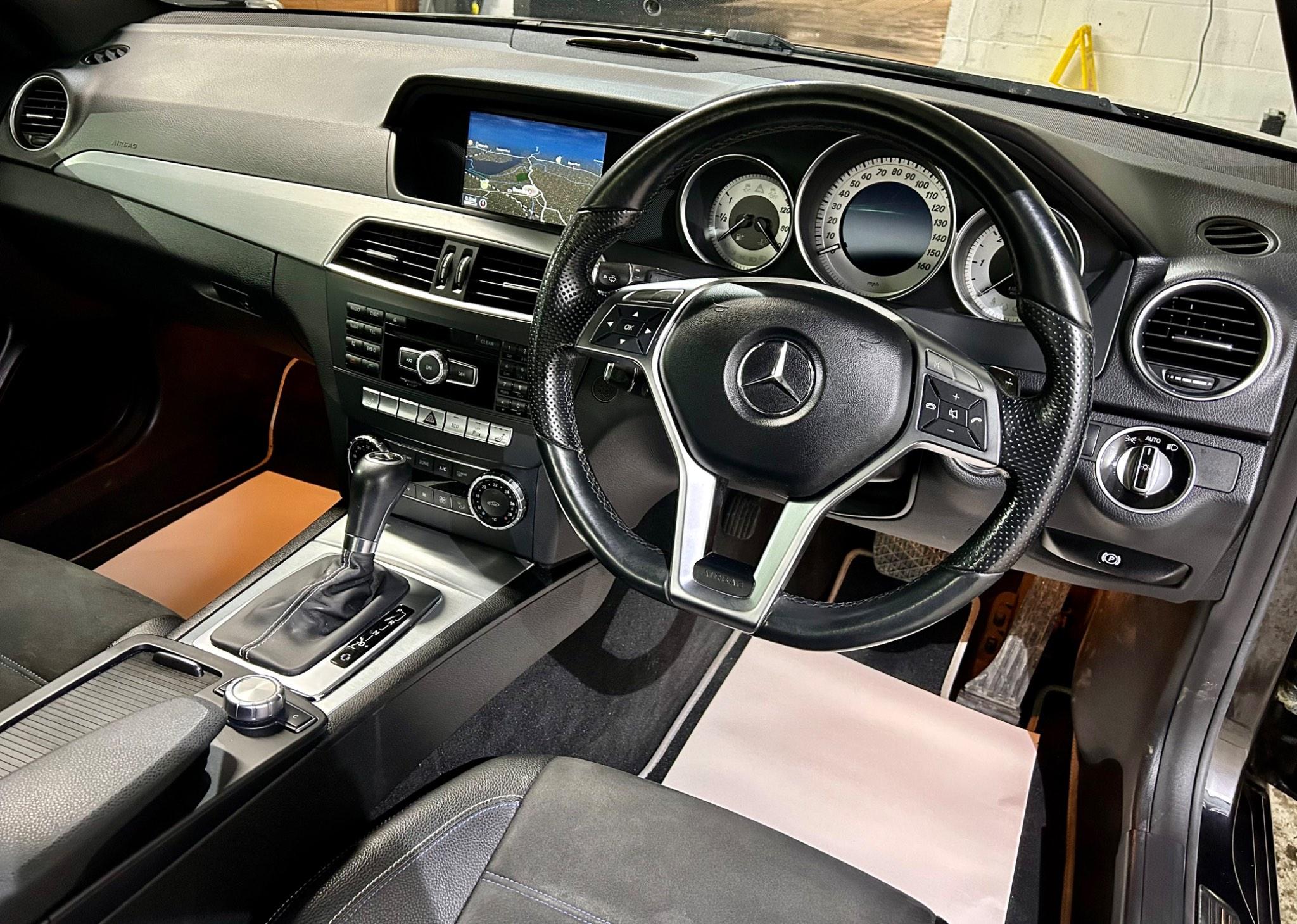 Mercedes-Benz C-Class view 13