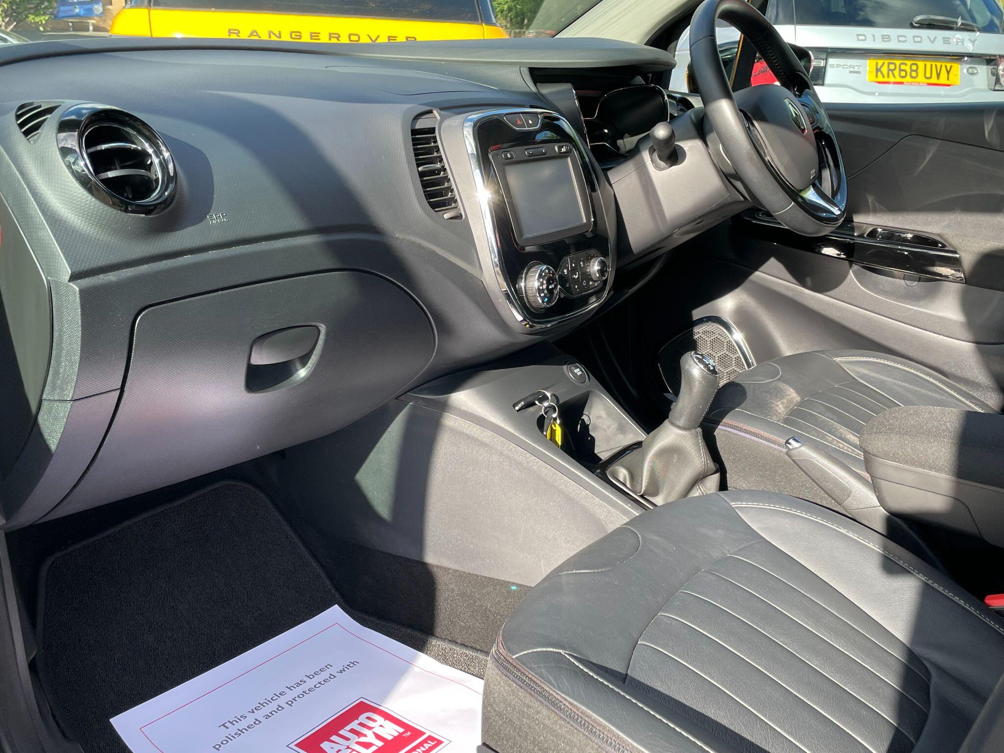 Renault Captur view 24