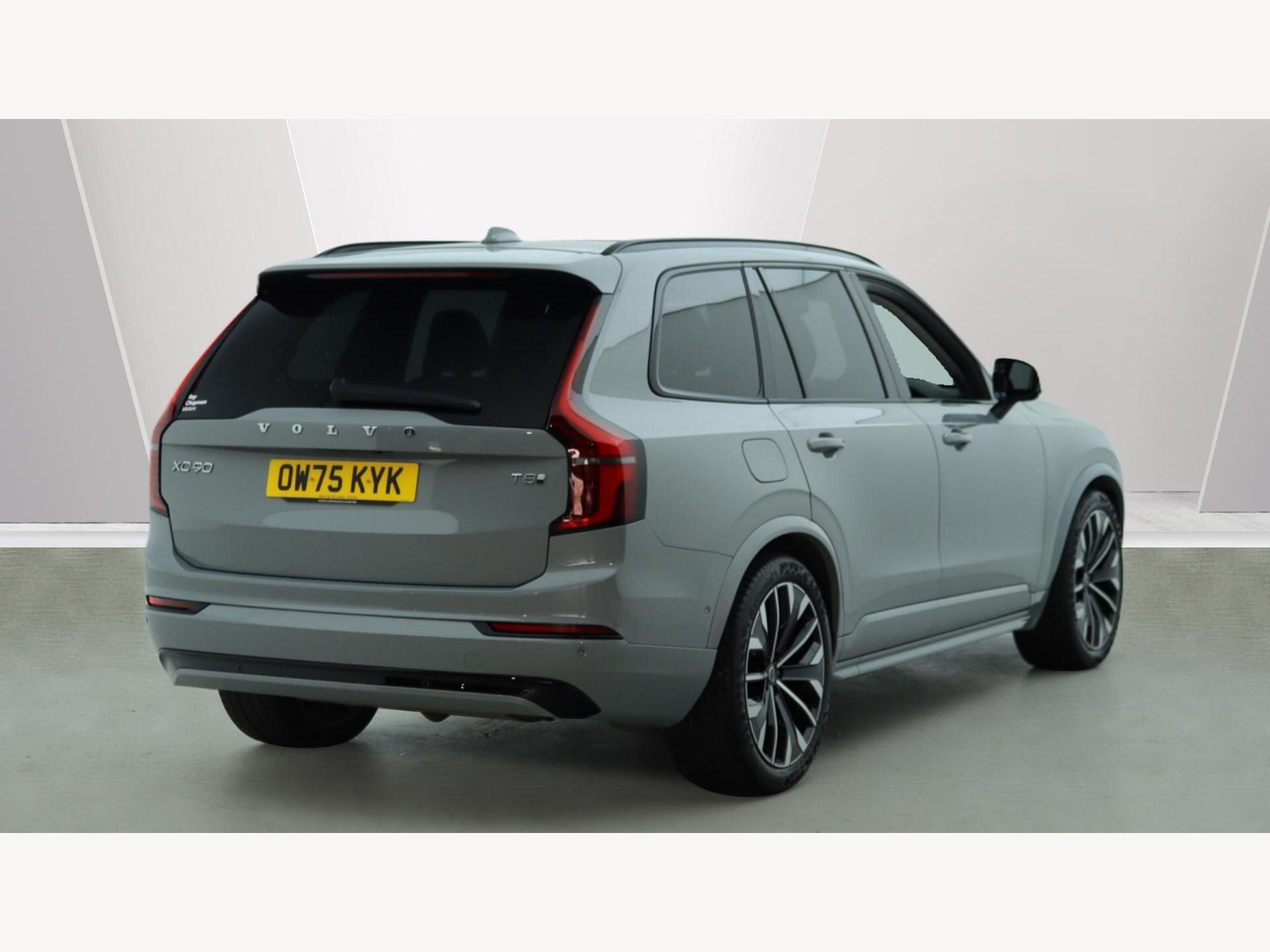 Volvo XC90 view 2