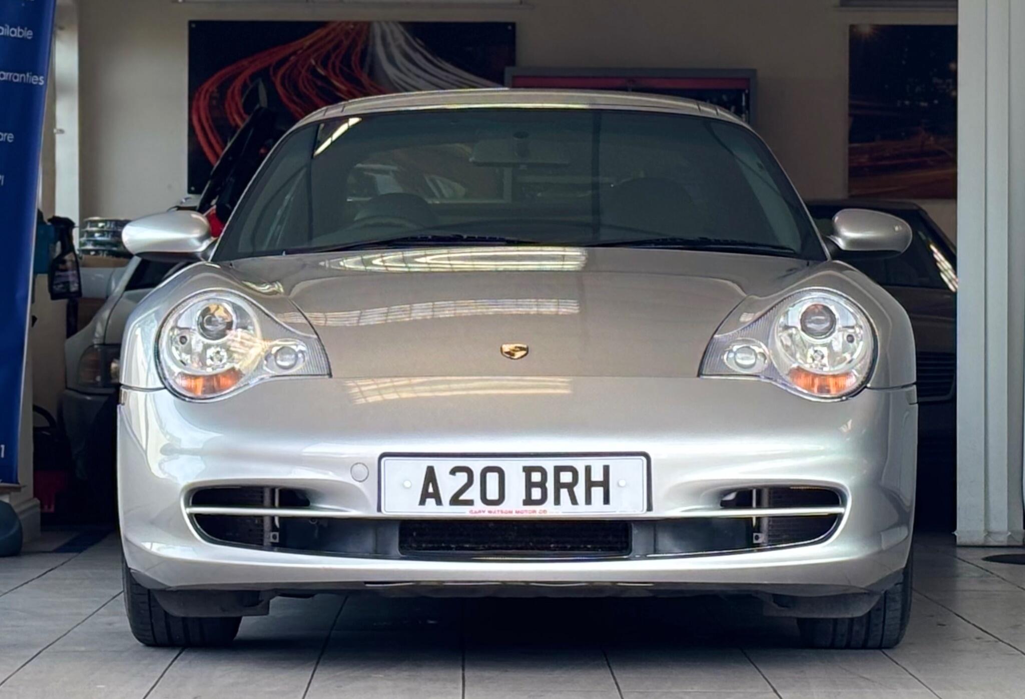 Porsche 911 view 2