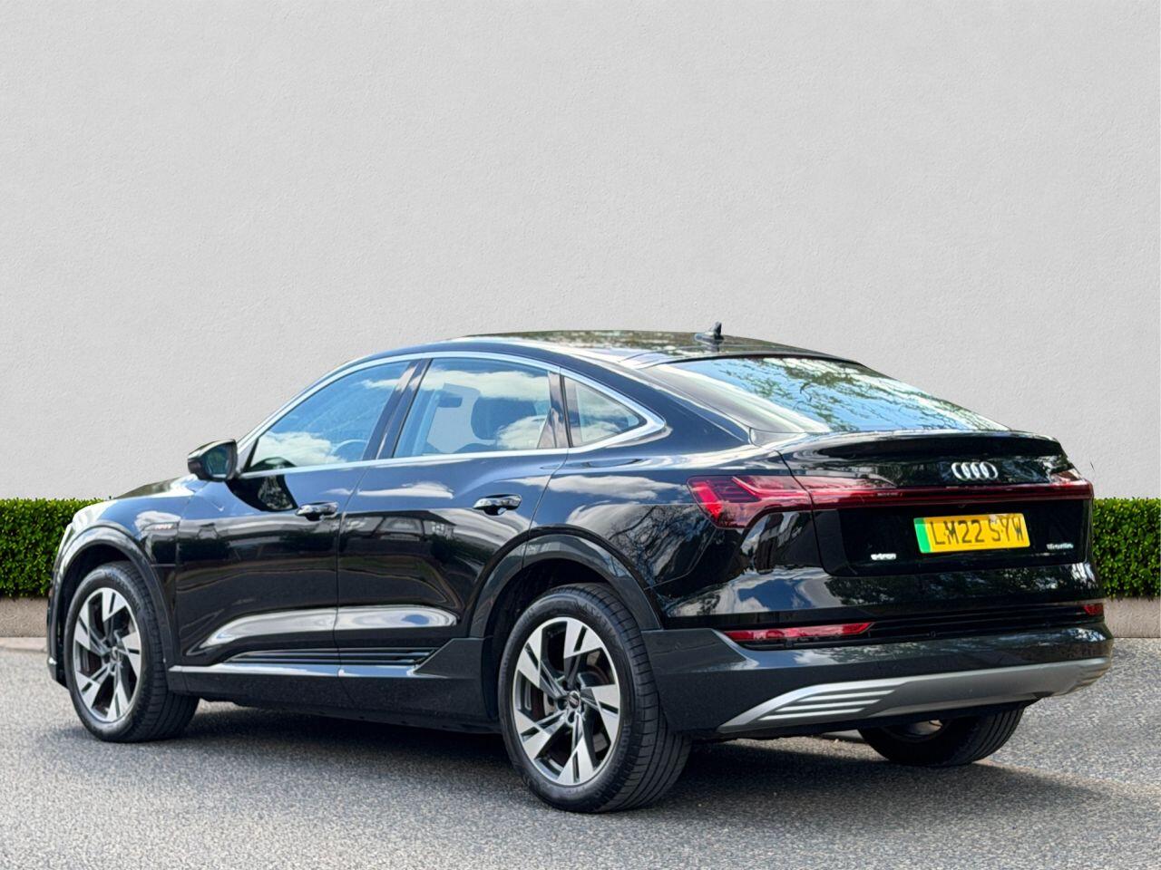 Audi E-Tron view 5