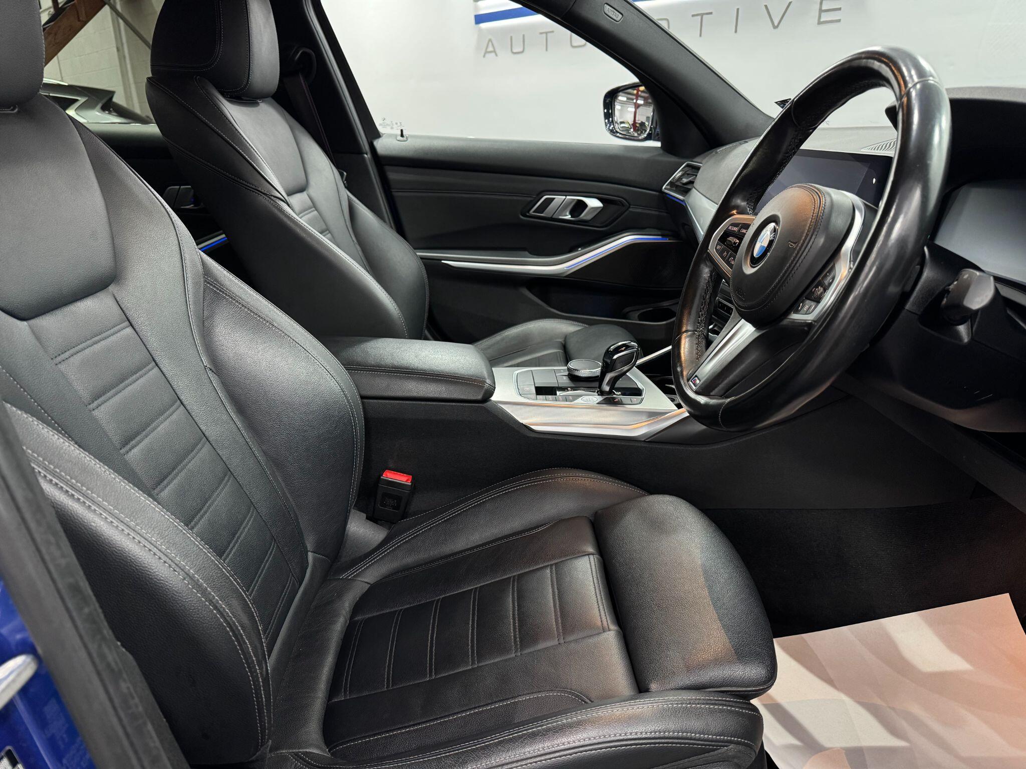 BMW 3 Series view 19