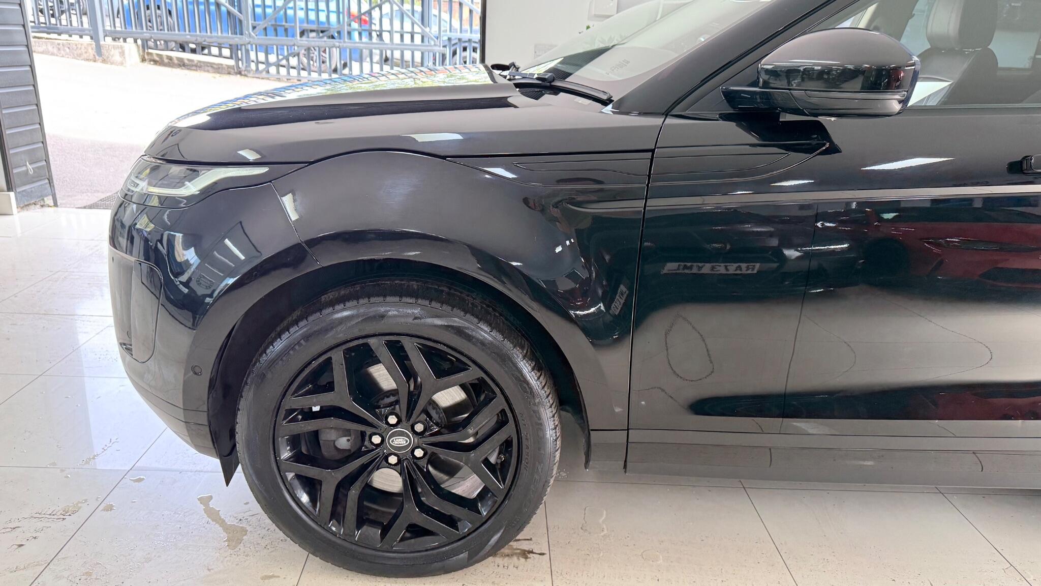Land Rover Range Rover Evoque view 33