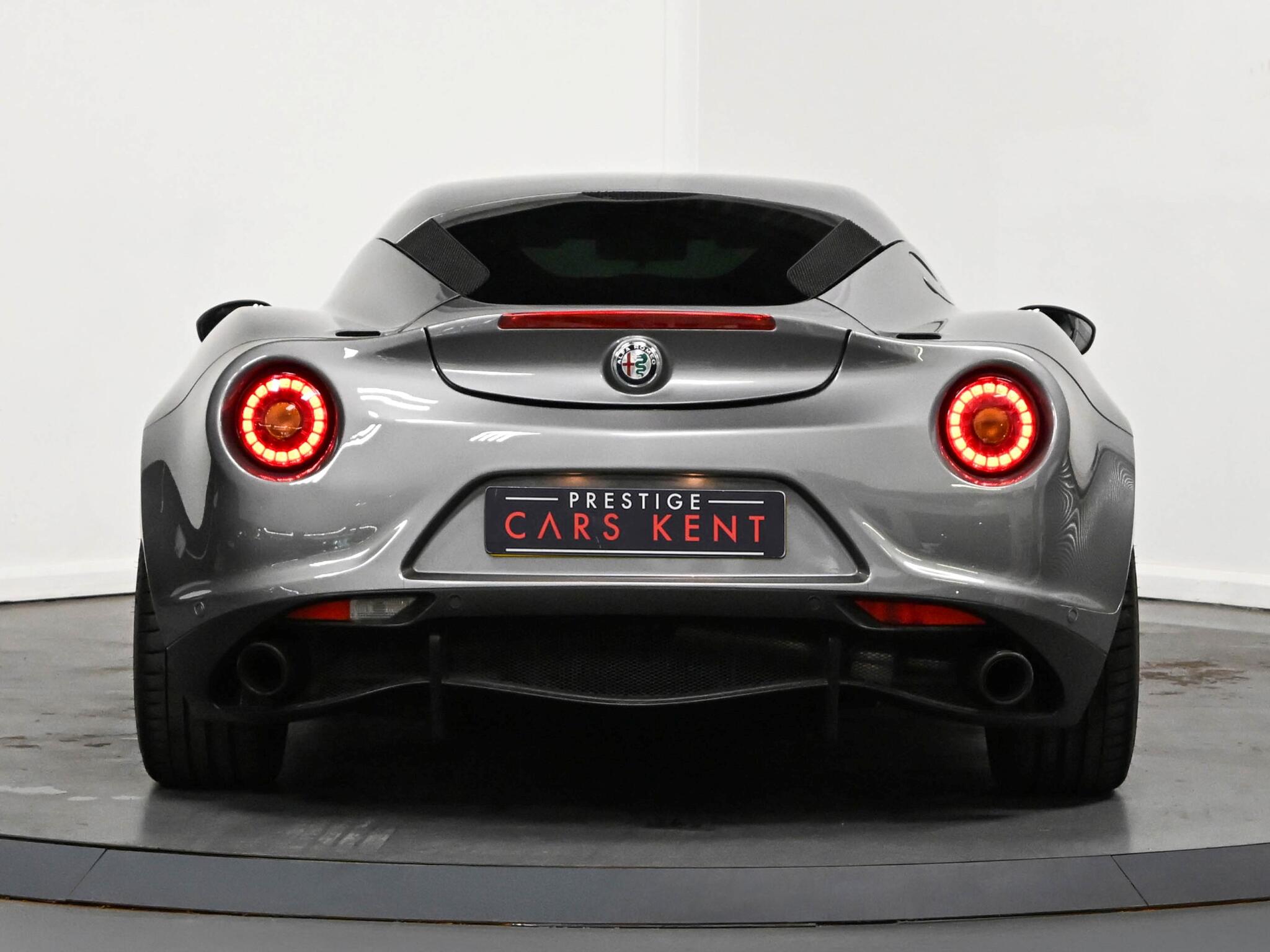 Alfa Romeo 4c view 16