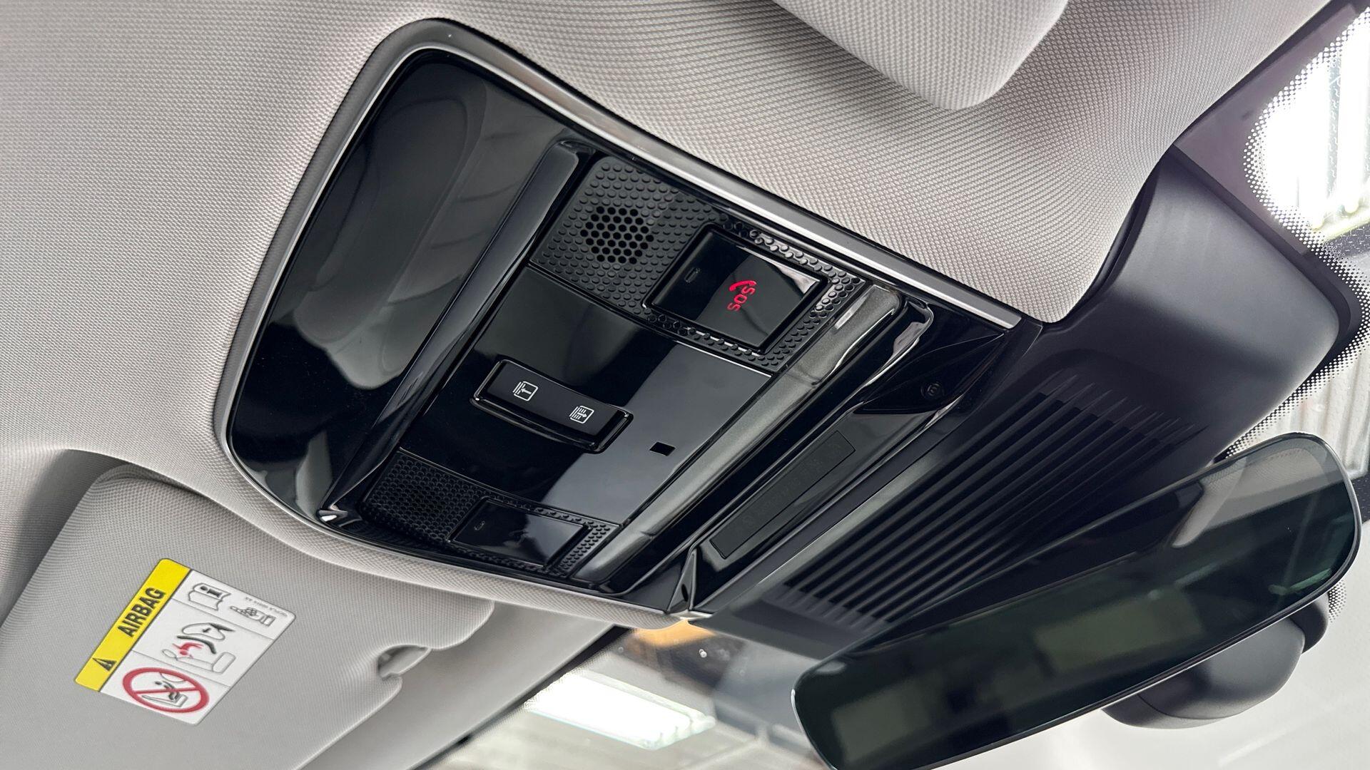 Land Rover Range Rover Sport view 23