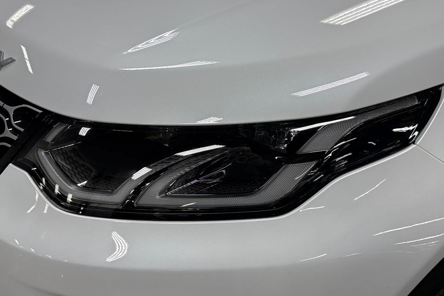 Land Rover Discovery Sport view 29