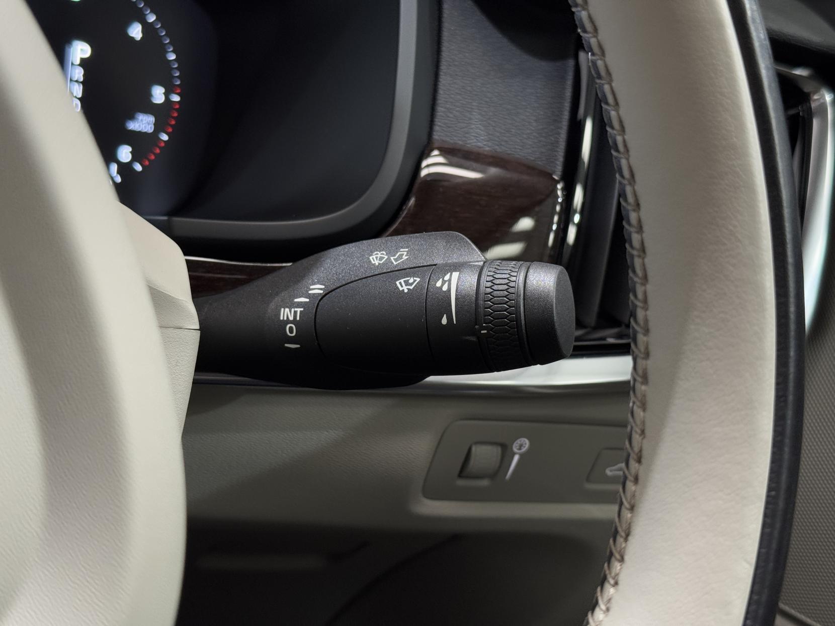 Volvo S90 view 38